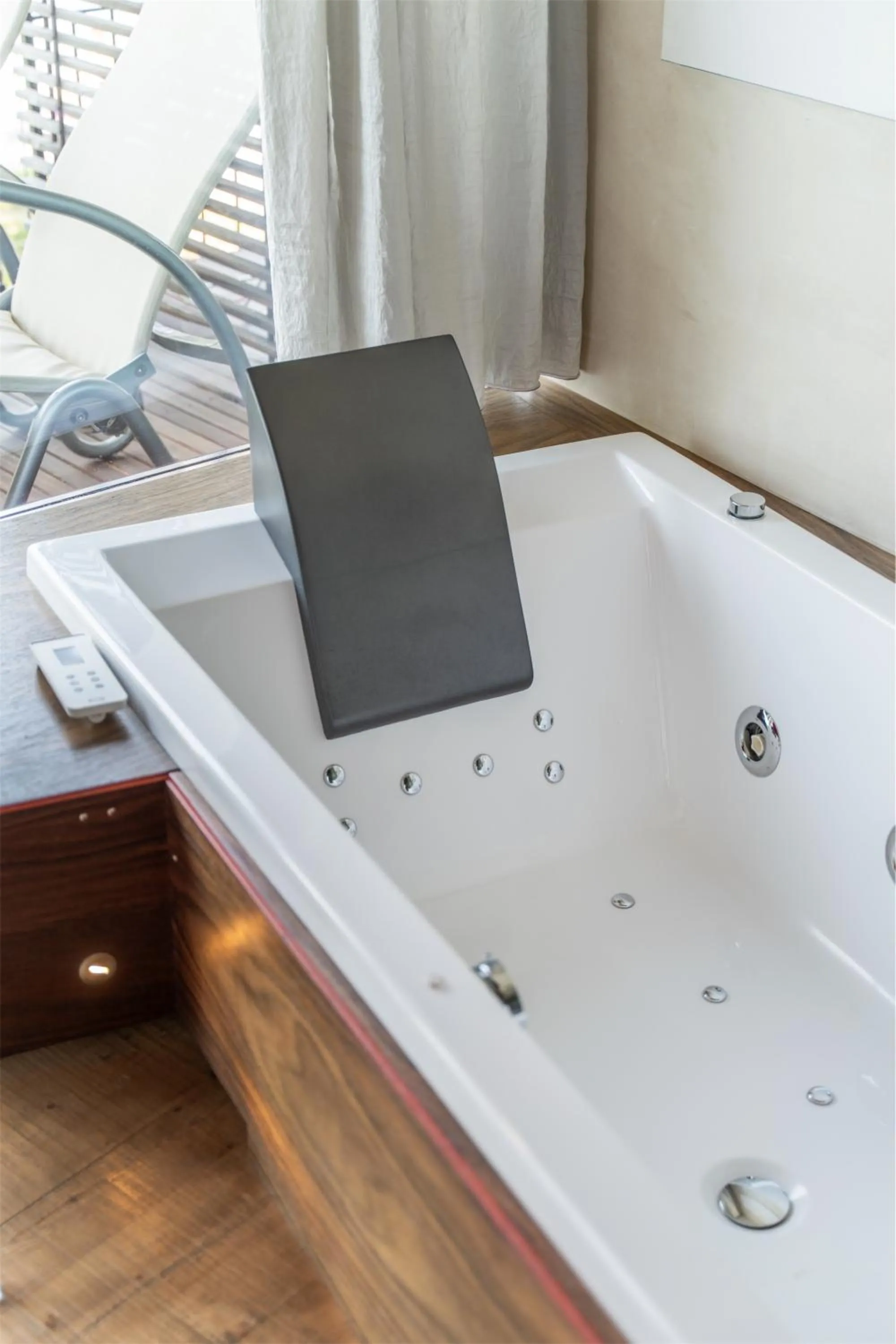 Hot Tub in Ambienthotel PrimaLuna 3S