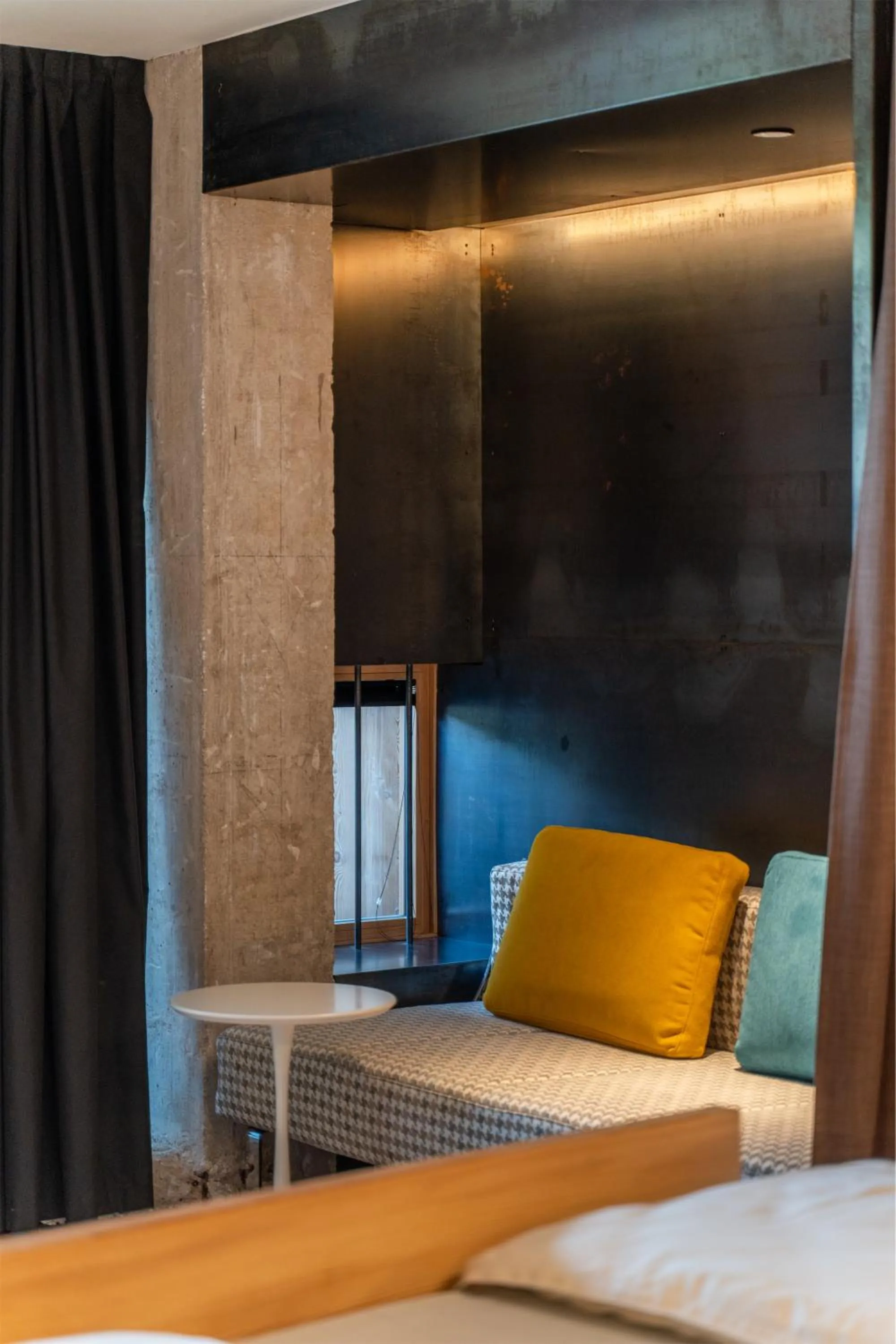 Decorative detail, Bed in Ambienthotel PrimaLuna 3S