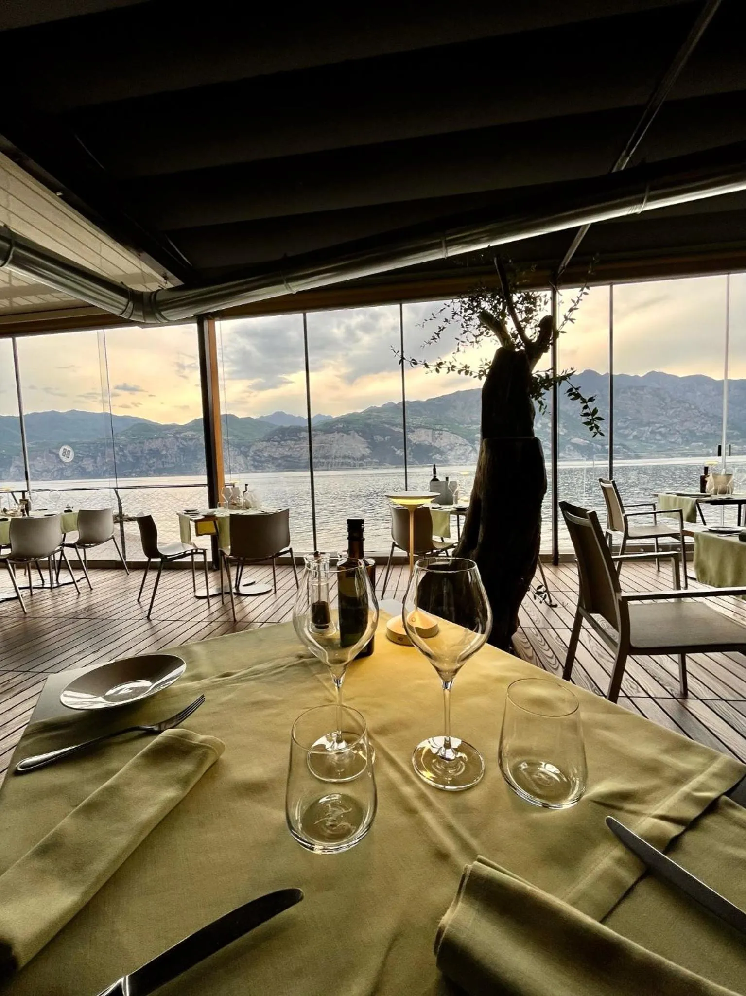 Restaurant/places to eat in Ambienthotel PrimaLuna 3S