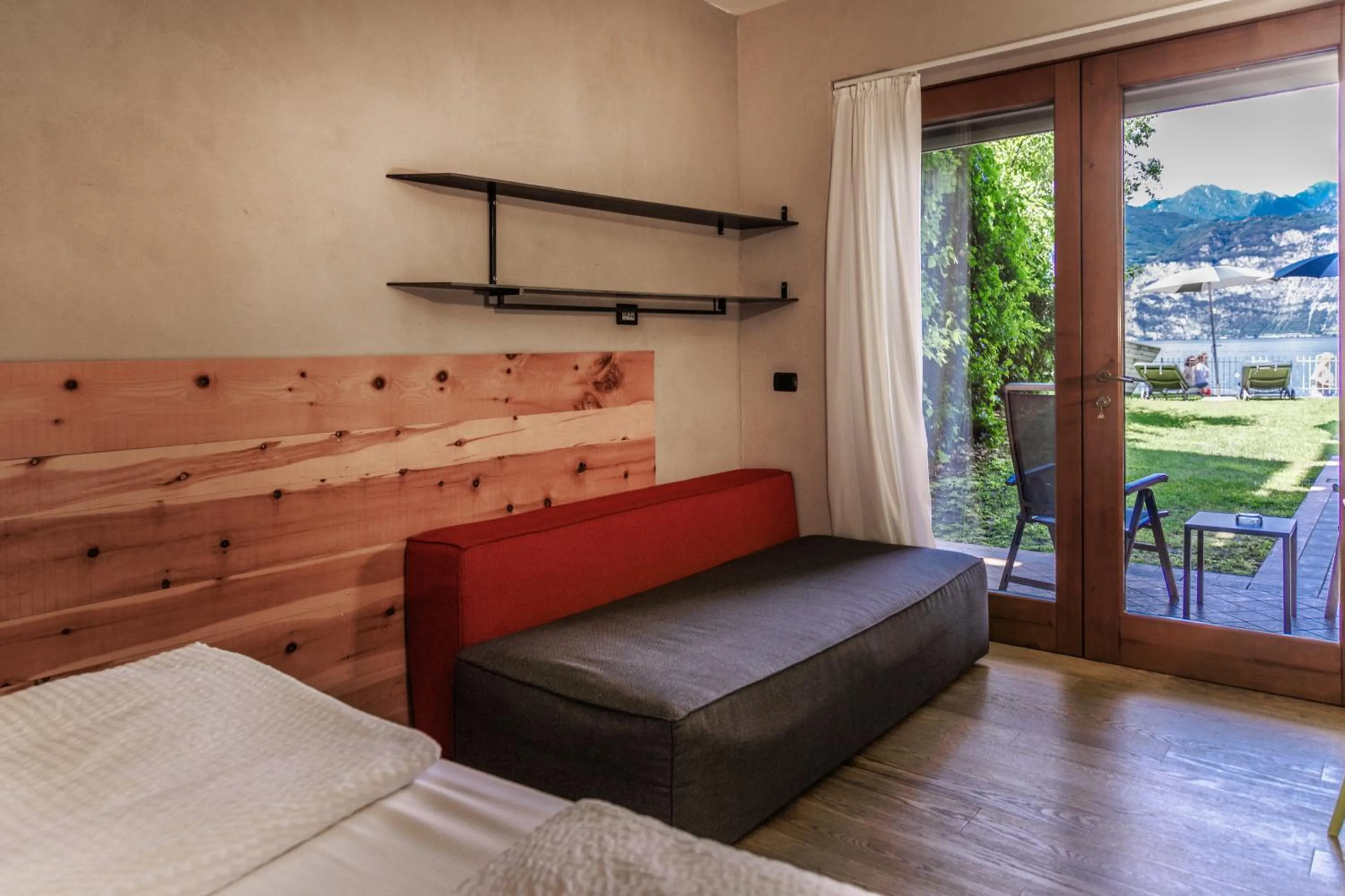 Photo of the whole room, Bed in Ambienthotel PrimaLuna 3S