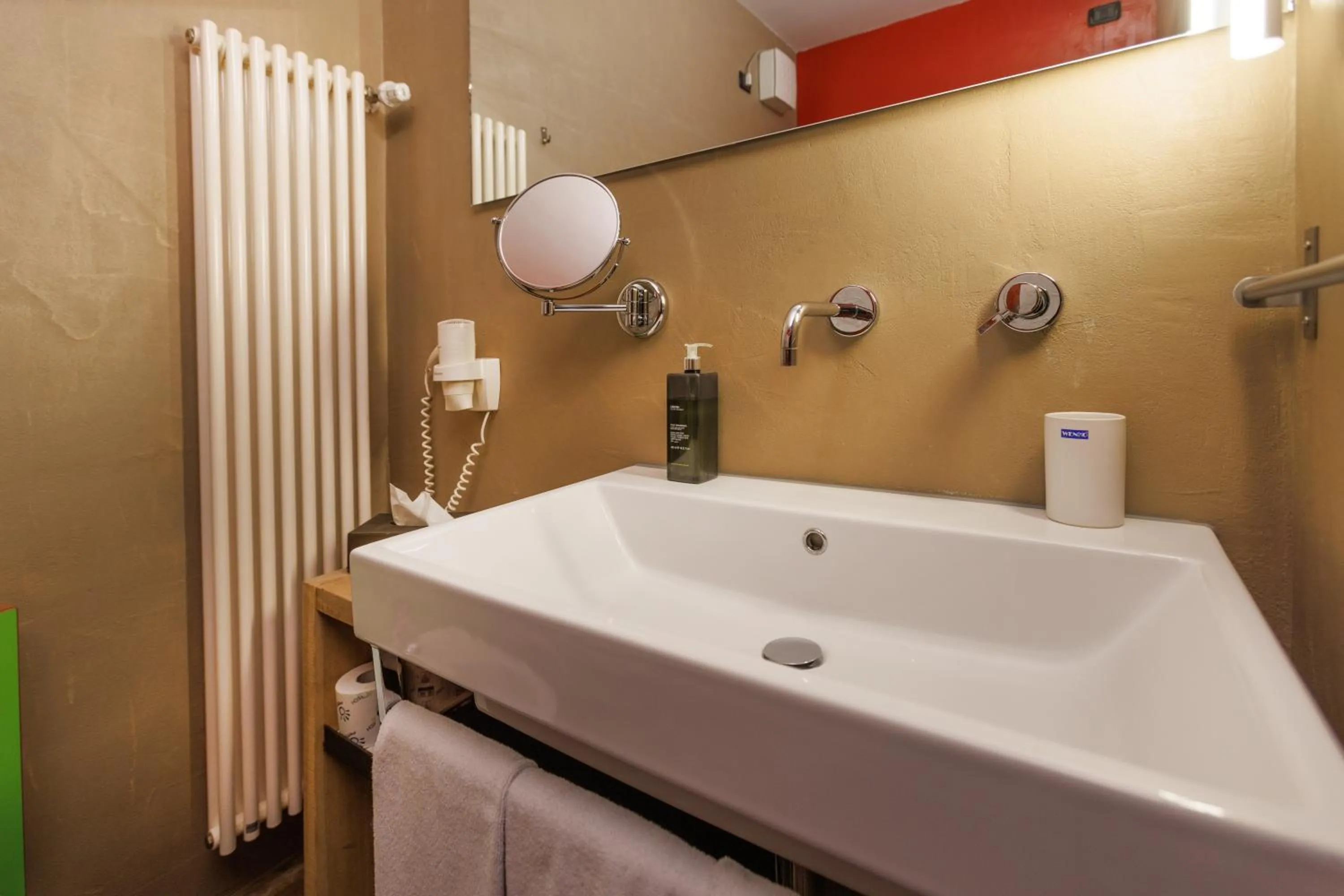 Bathroom in Ambienthotel PrimaLuna 3S