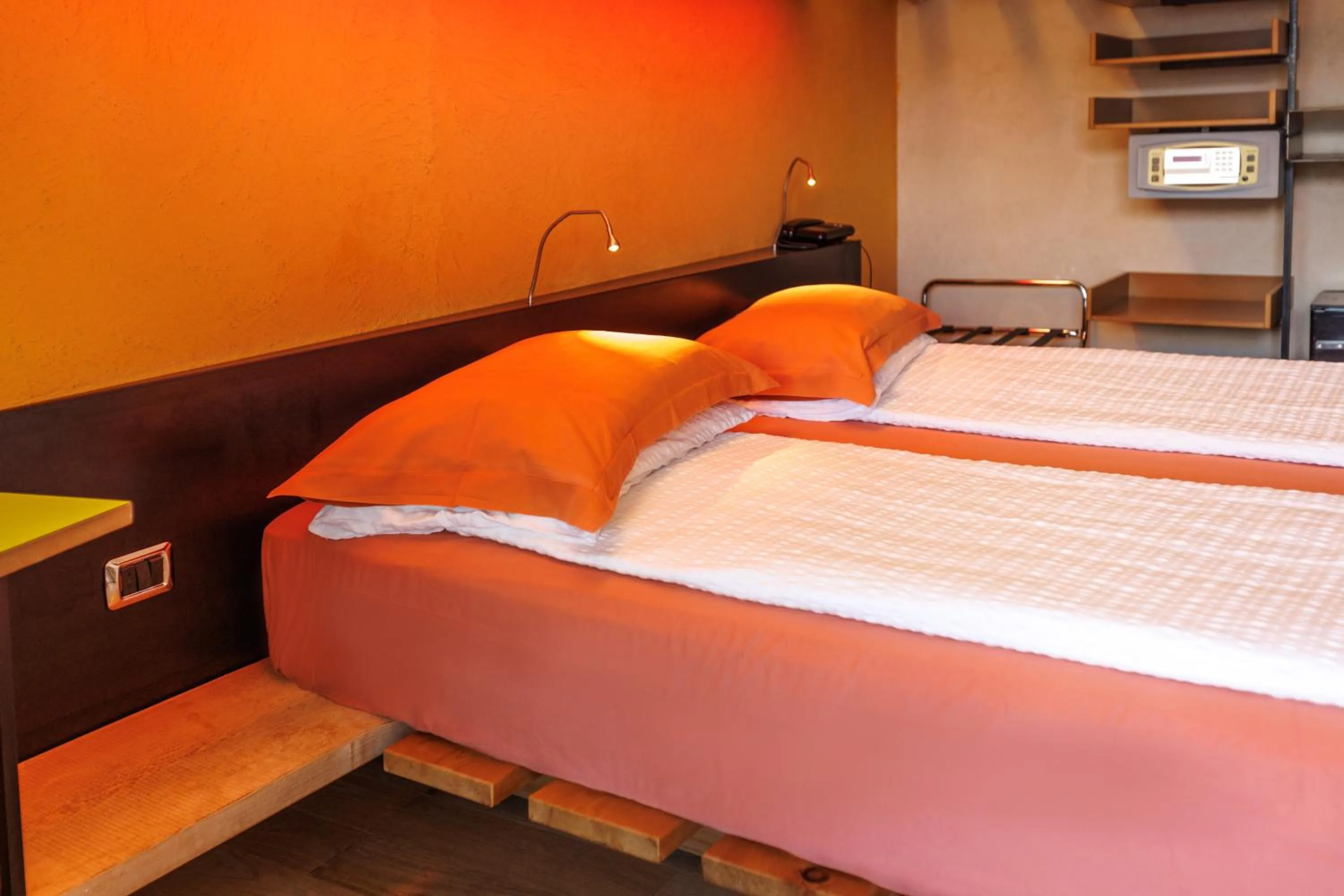 Bed in Ambienthotel PrimaLuna 3S