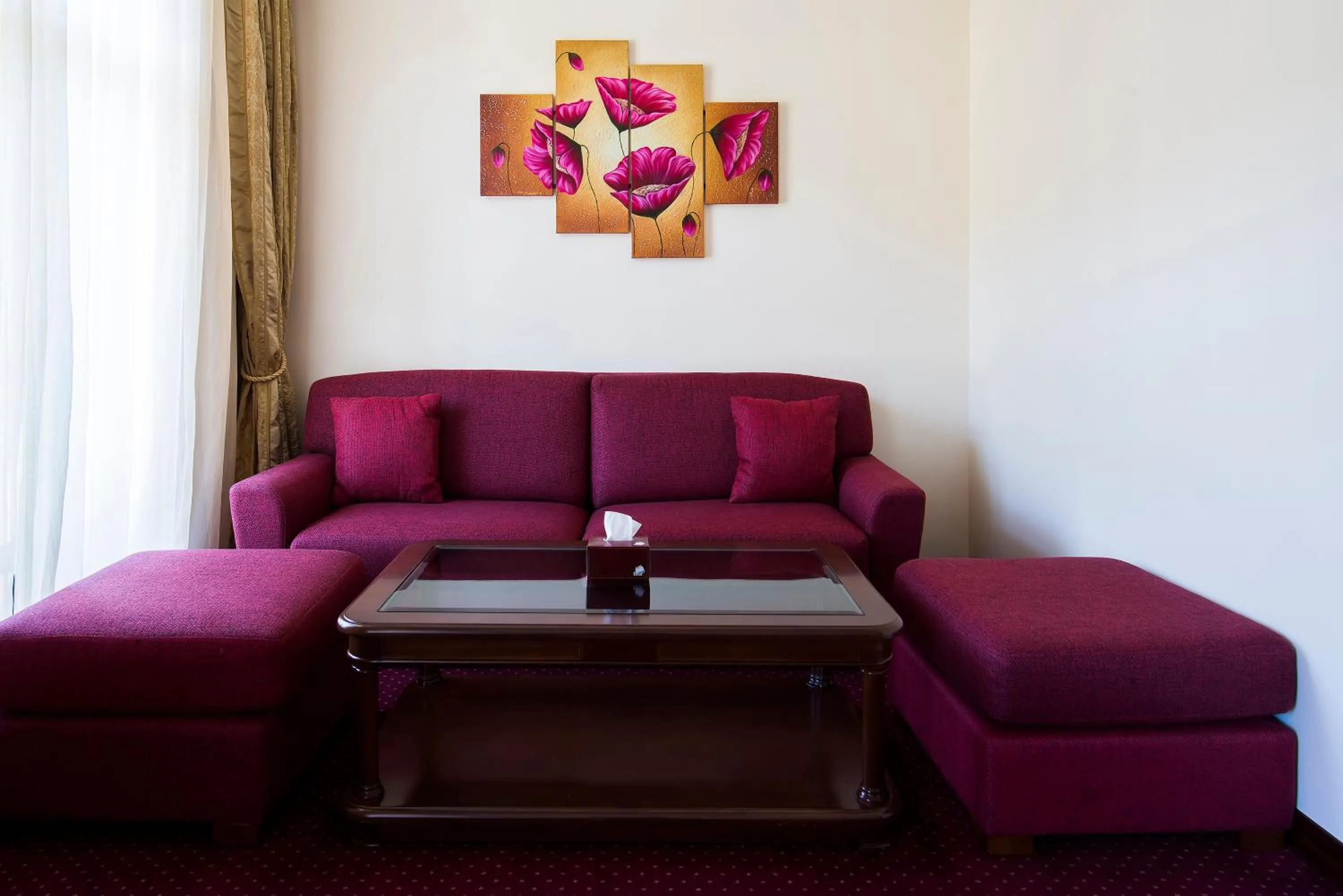 Living room in Elegant Hotel & Resort