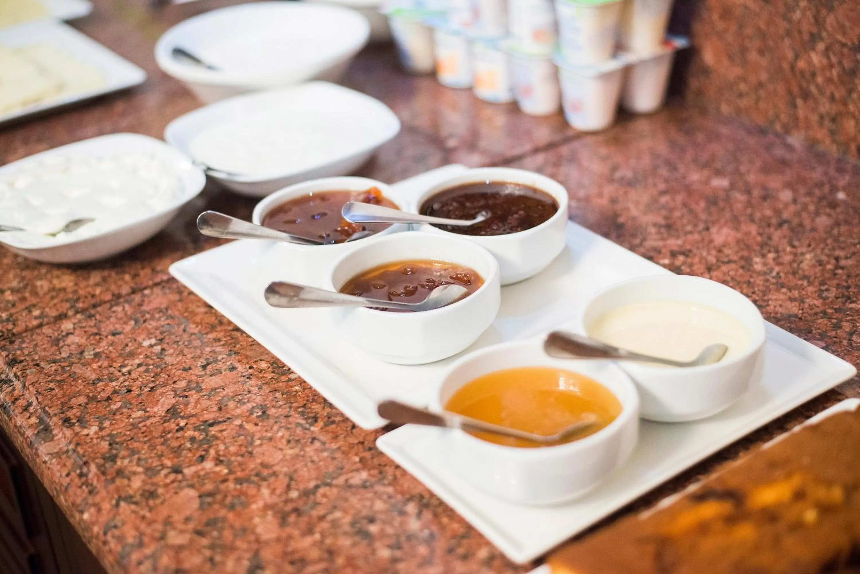 Restaurant/places to eat in Elegant Hotel & Resort