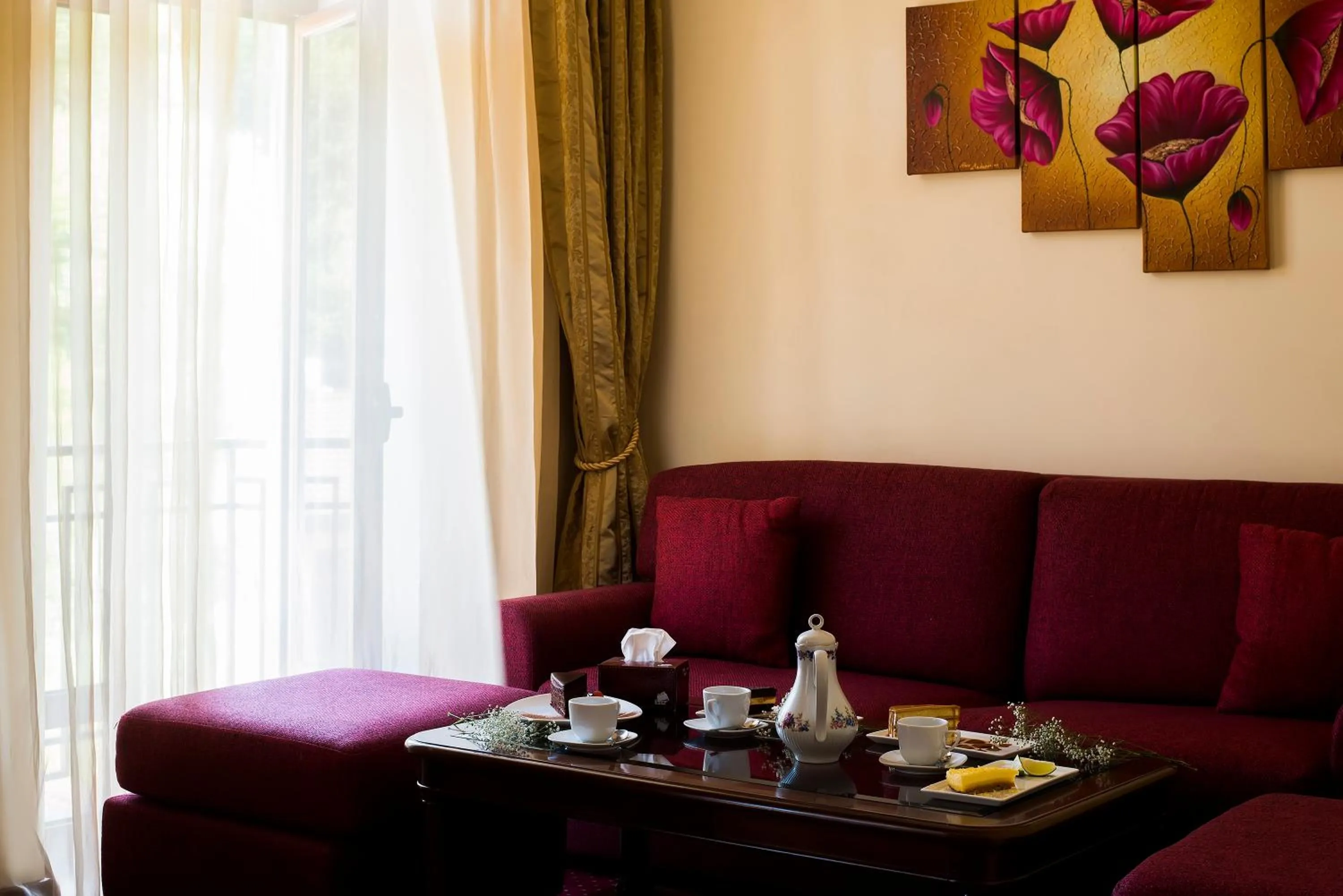 Living room in Elegant Hotel & Resort