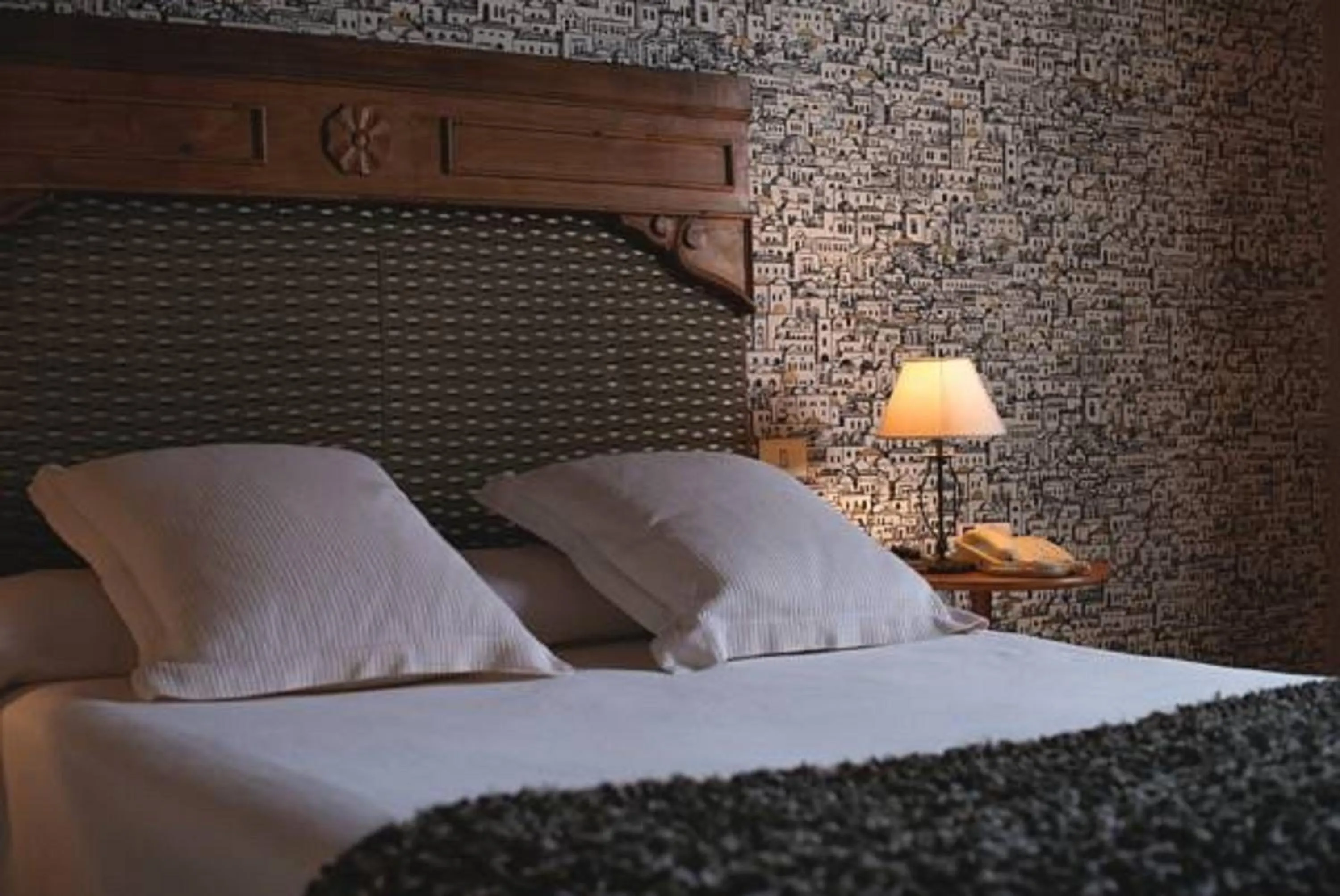 Bed in Hotel Konbenio