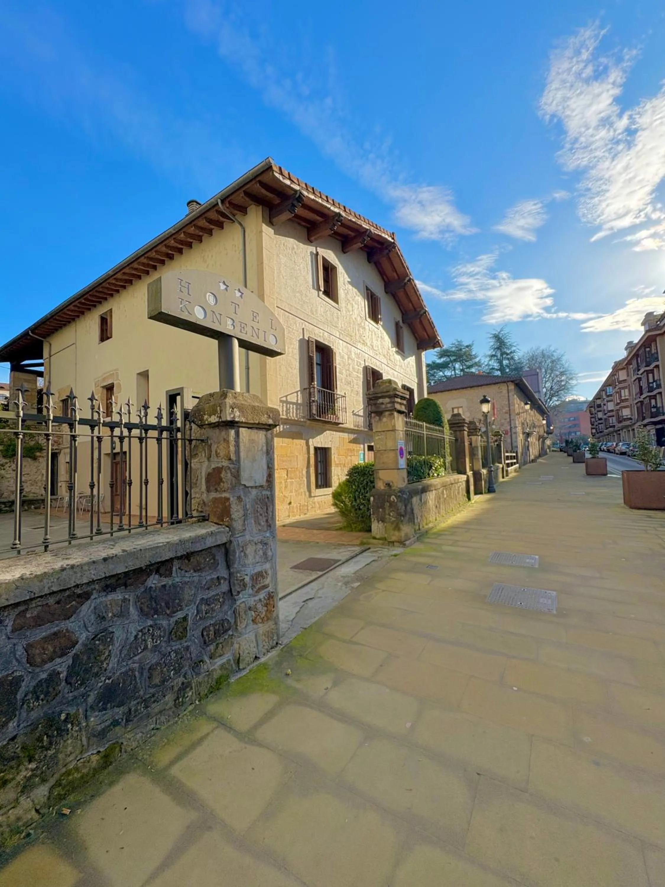 Hotel Konbenio