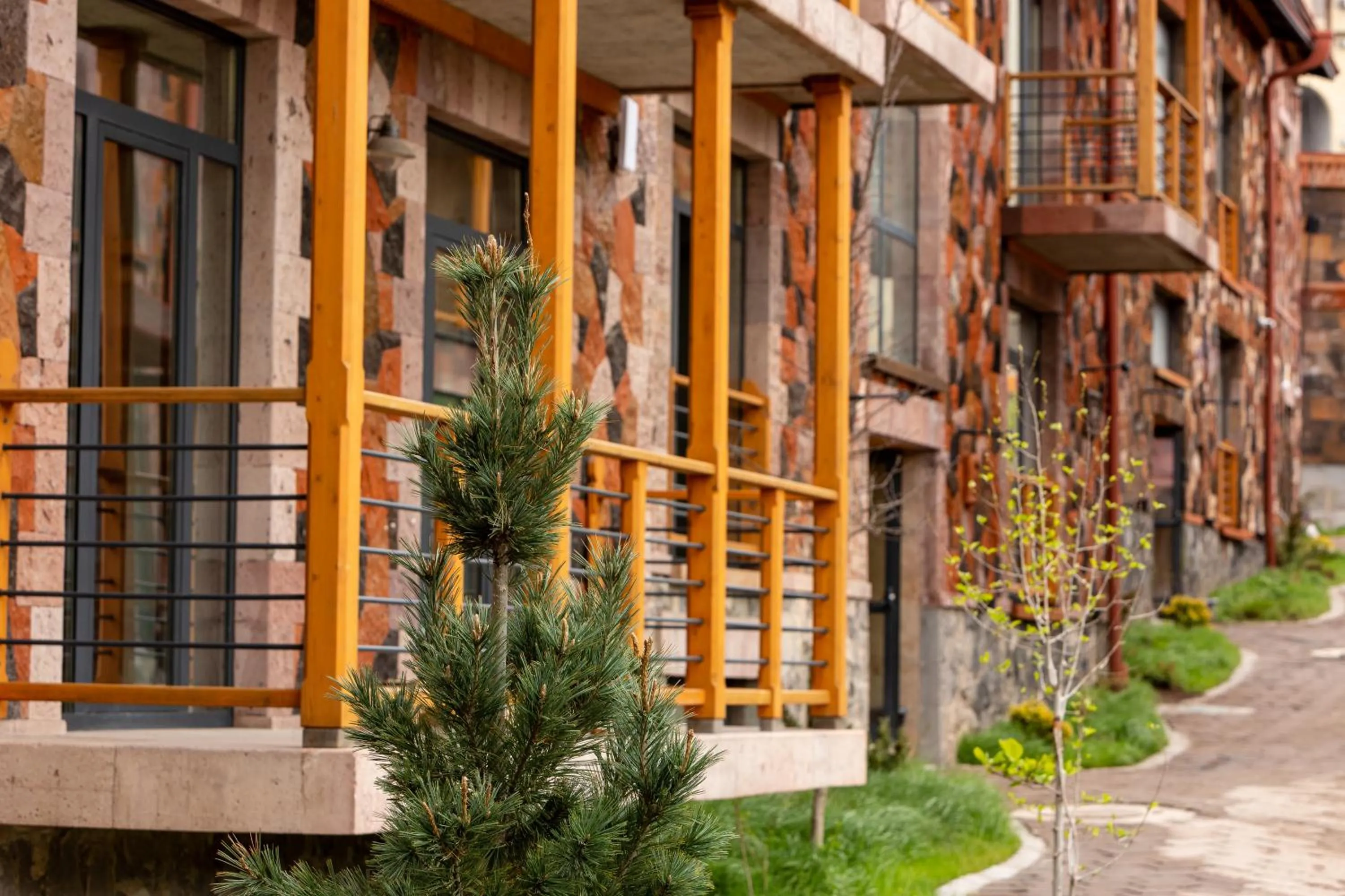 Facade/entrance in Red Bridge Yerevan