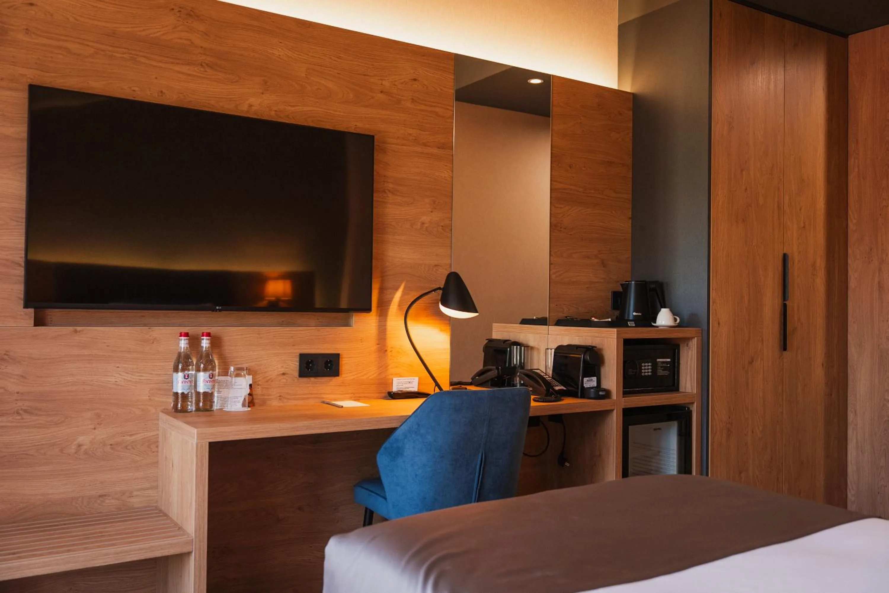 Bedroom, Bed in Red Bridge Yerevan