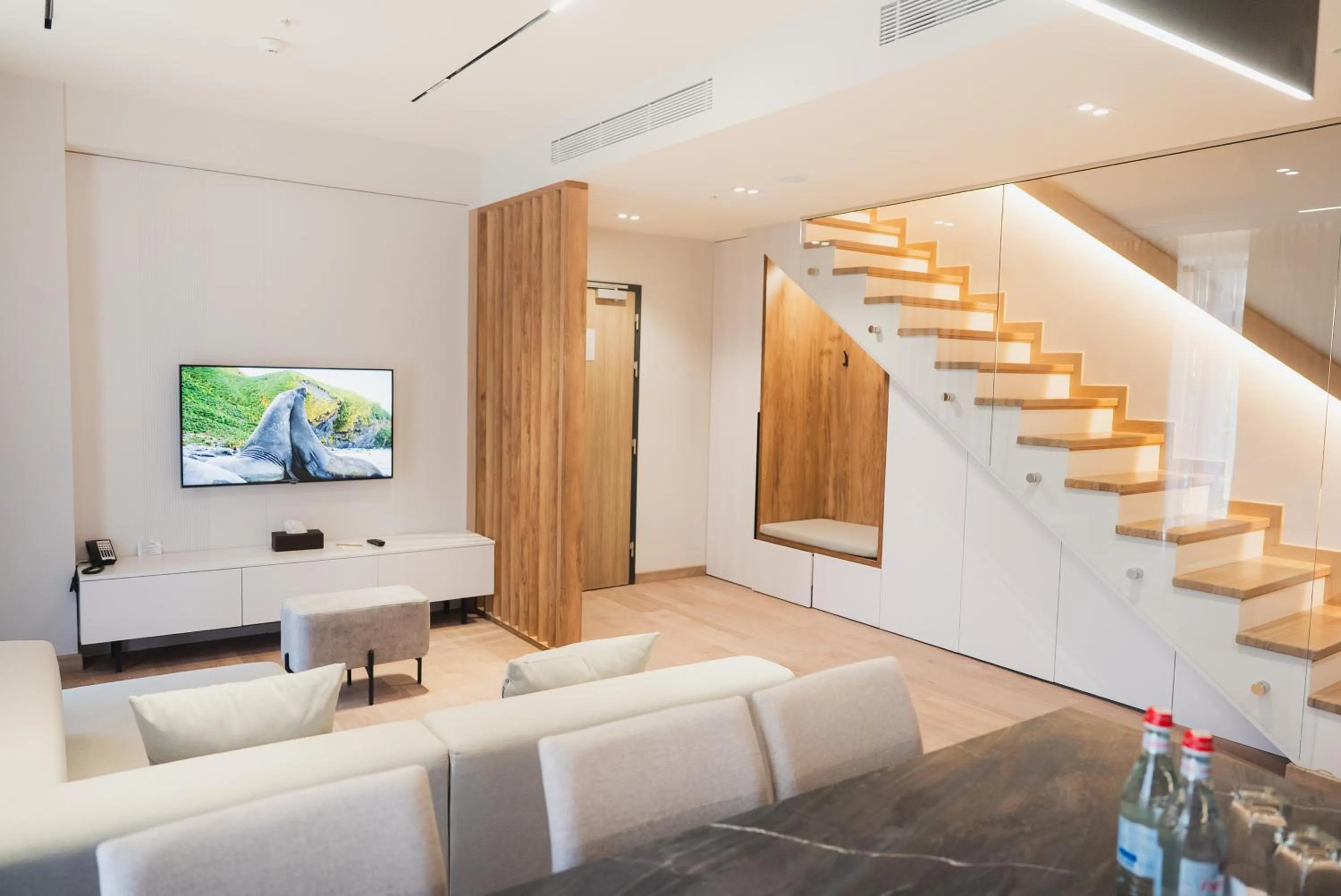 Photo of the whole room in Red Bridge Yerevan