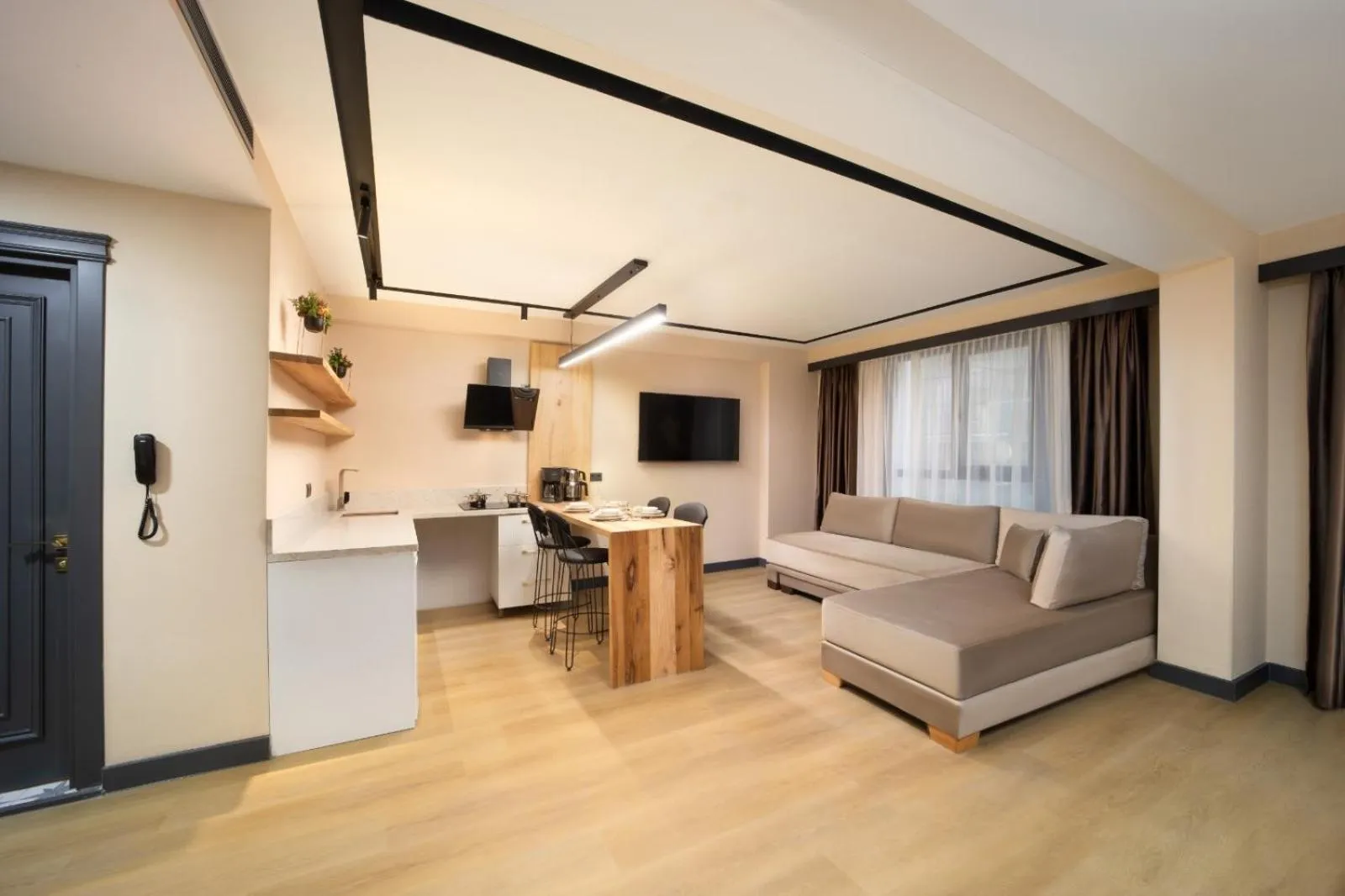 Photo of the whole room in Şişli Family Time Suites