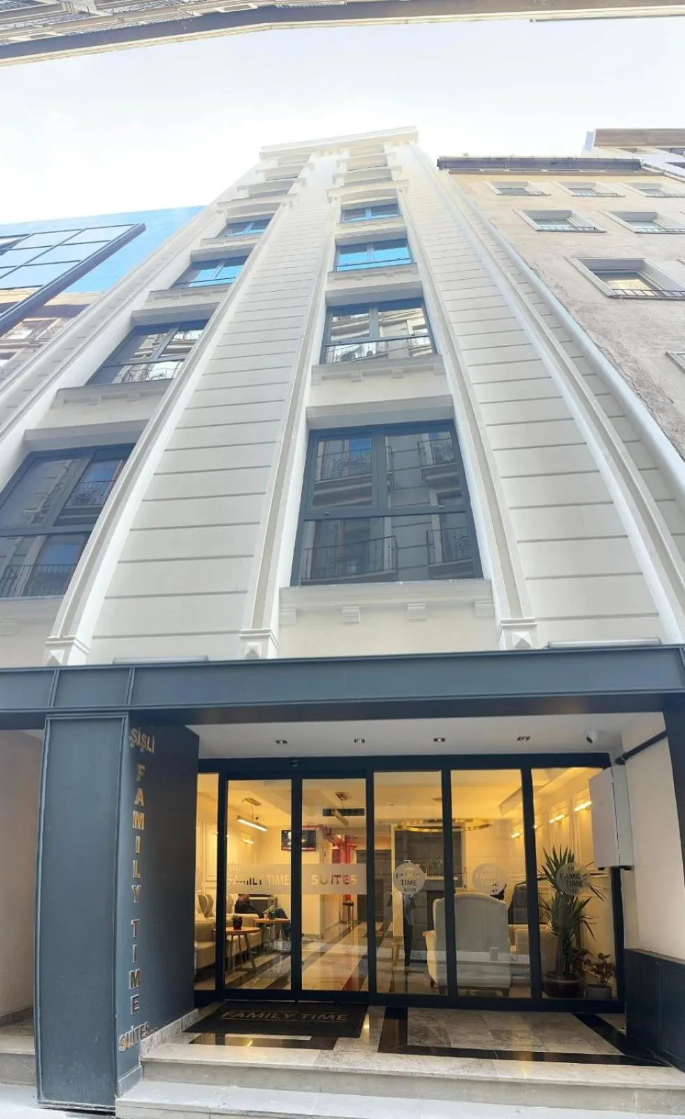 Property building in Şişli Family Time Suites