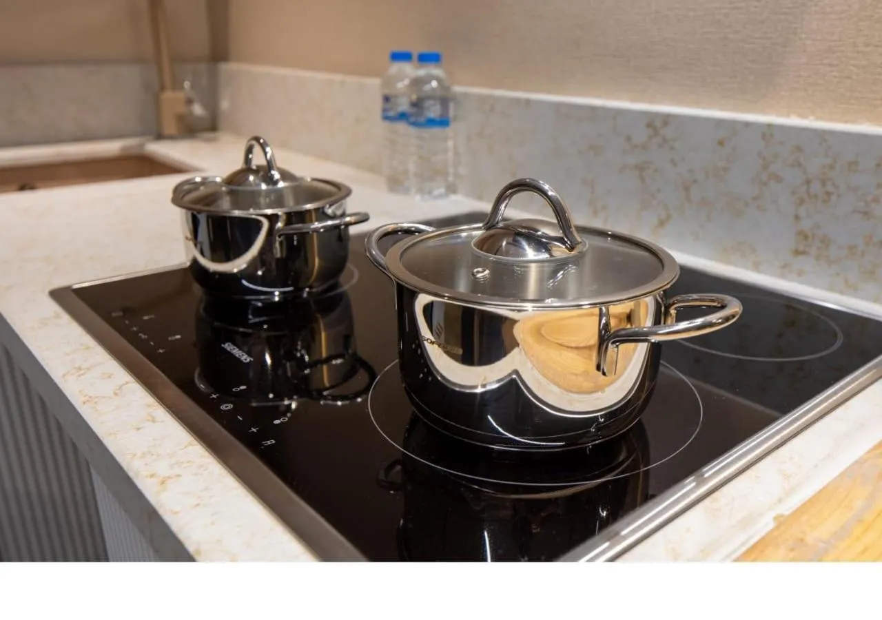 kitchen in Şişli Family Time Suites