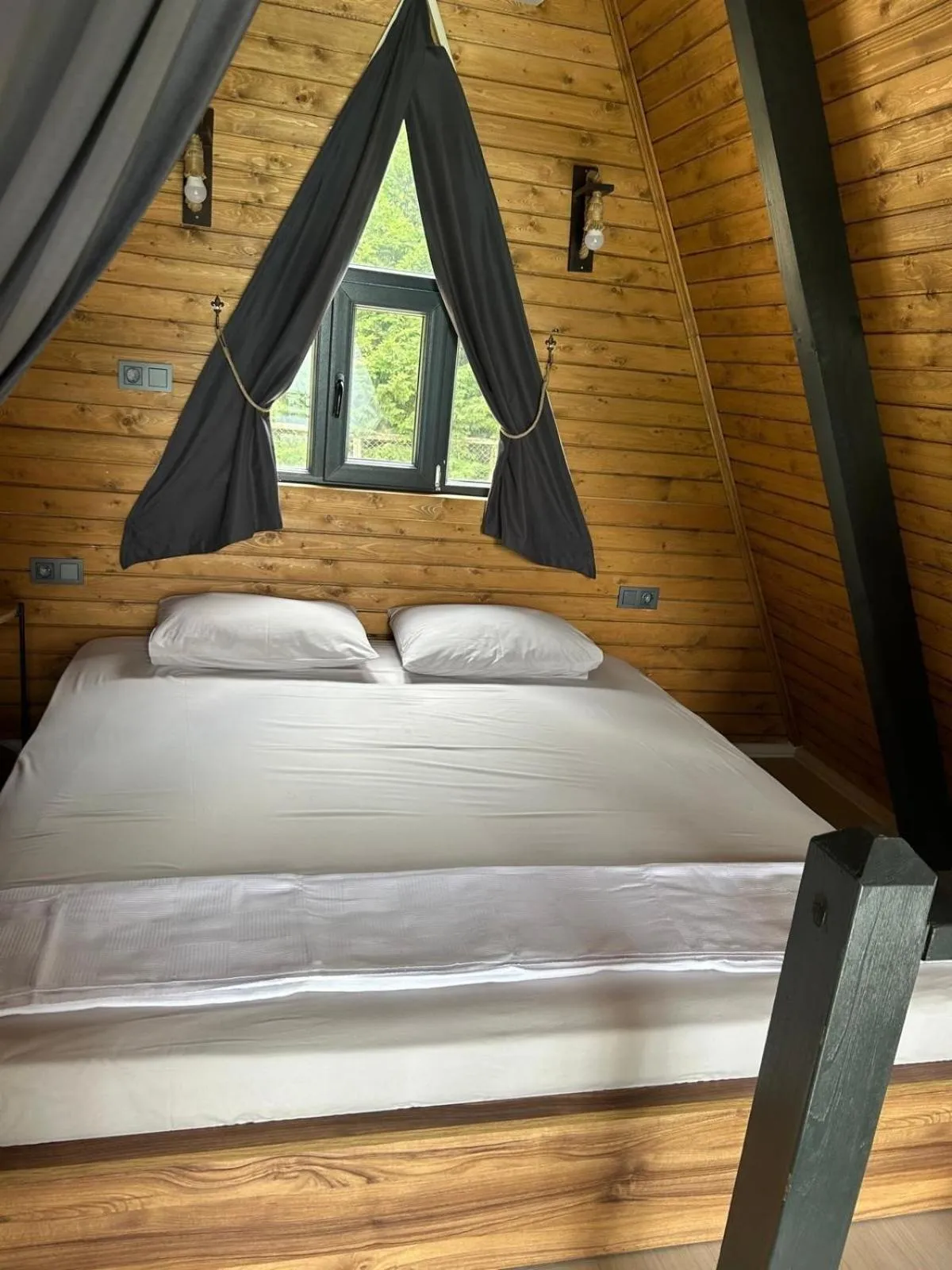 Bed in Happy Enjoy Bungalow