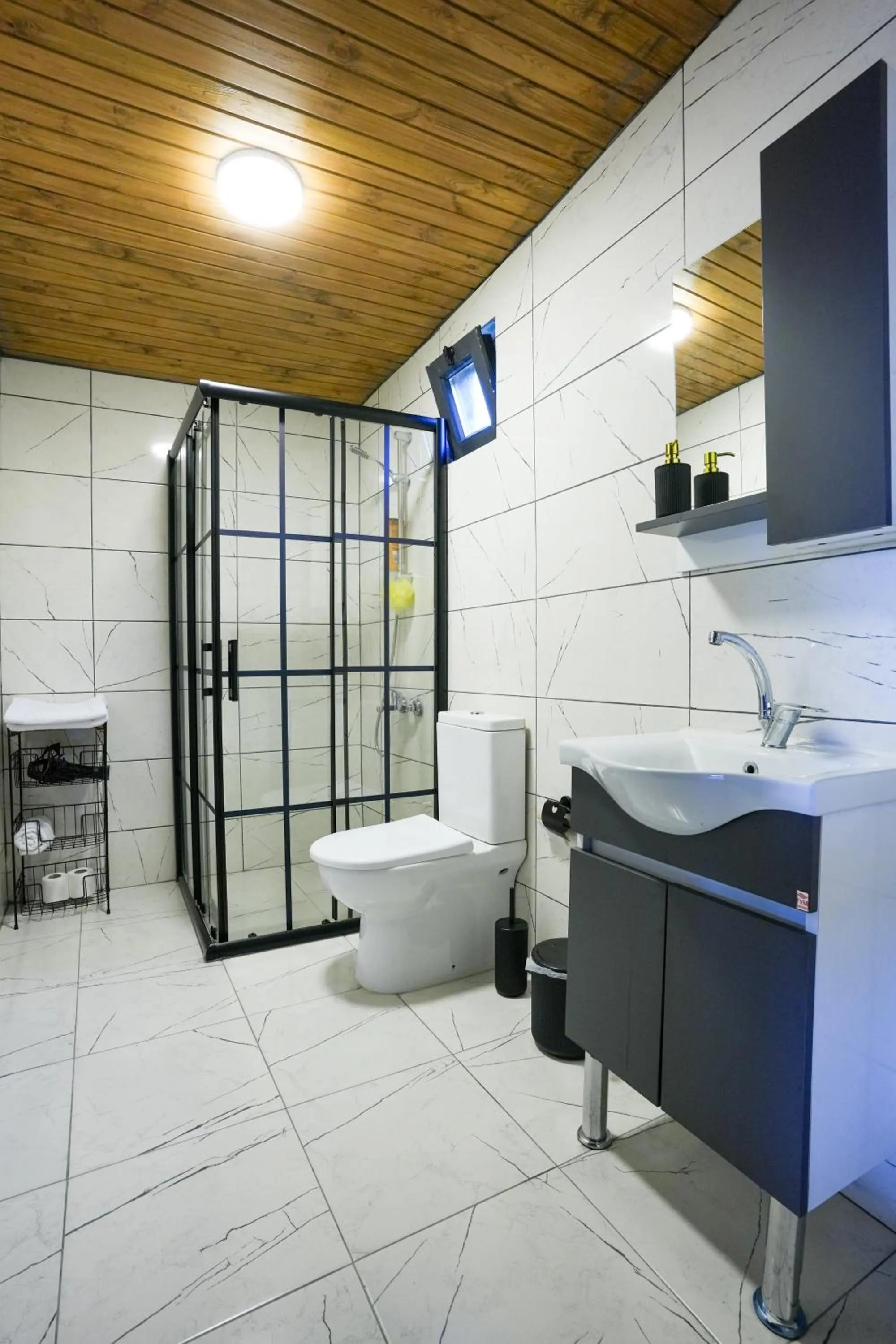 Happy Enjoy Bungalow