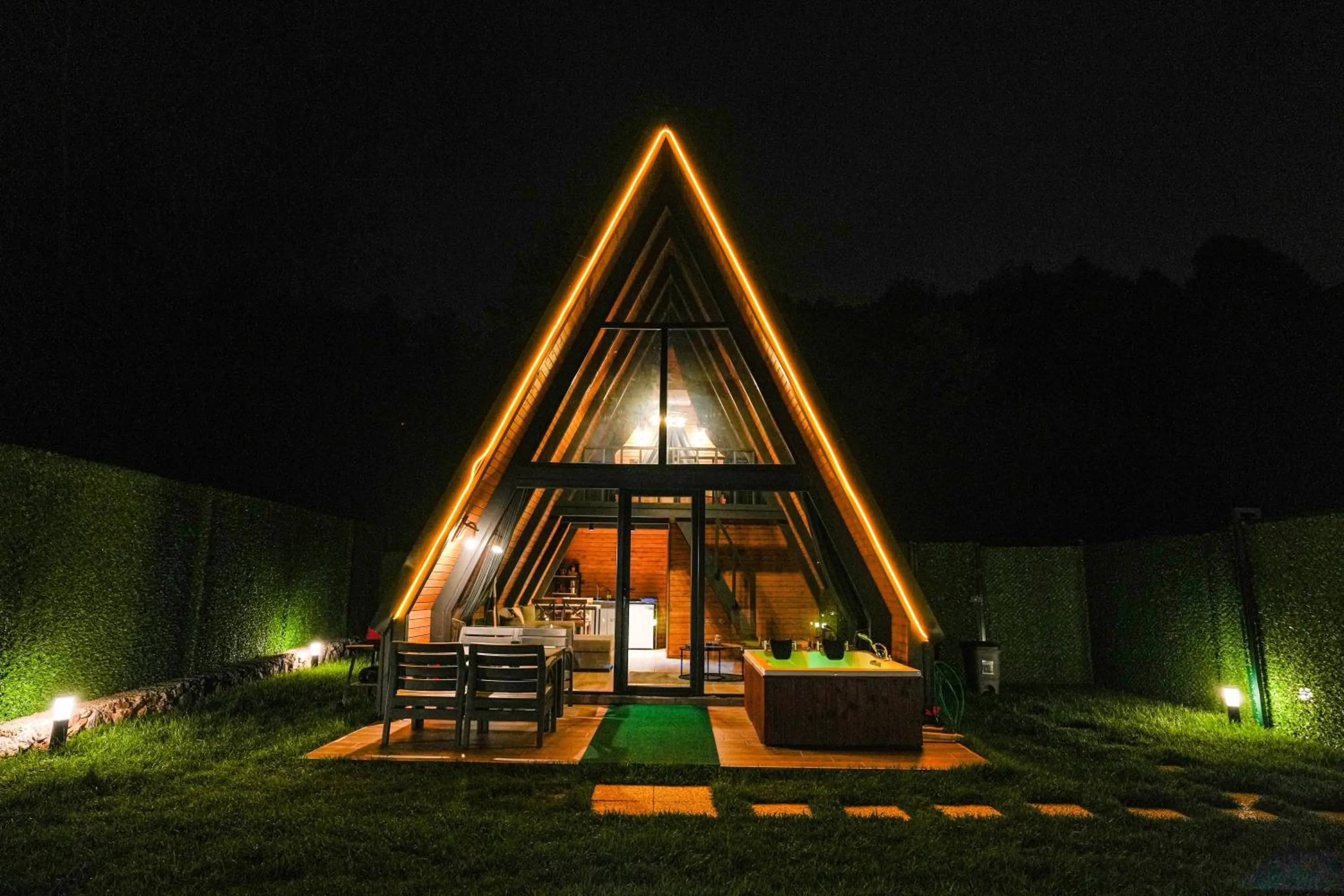 Happy Enjoy Bungalow