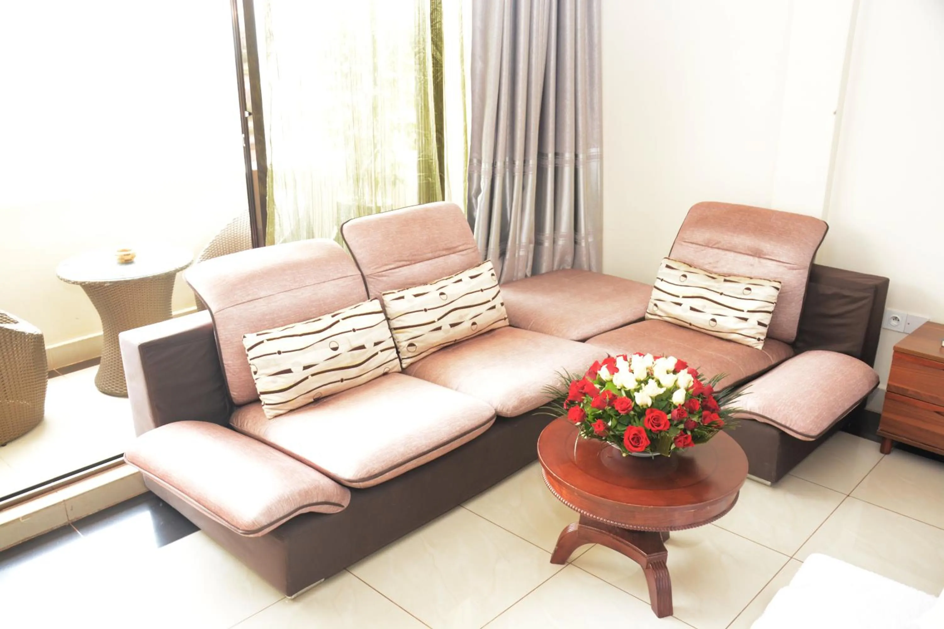 Seating area in Five to Five Hotel