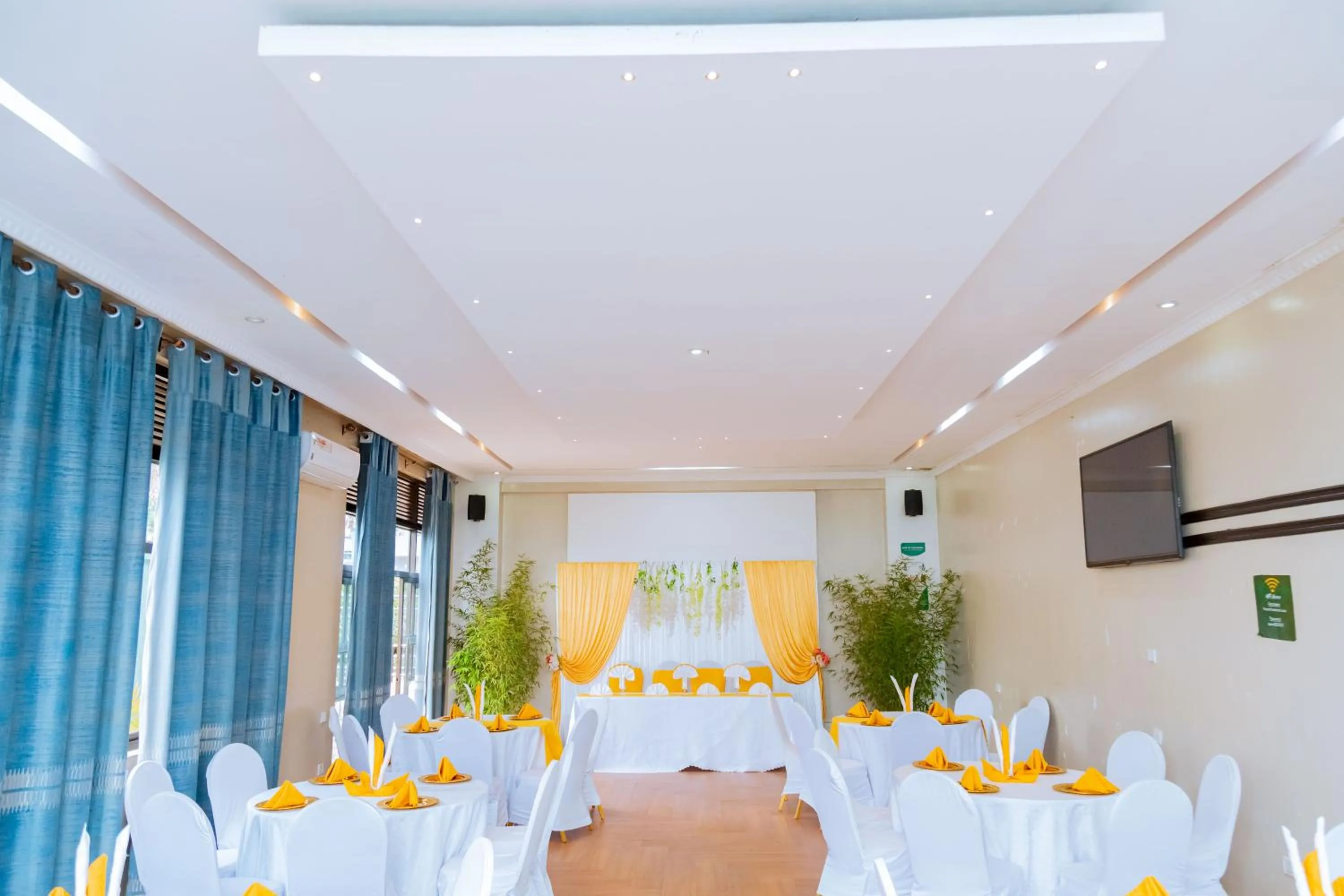 Banquet/Function facilities in Five to Five Hotel