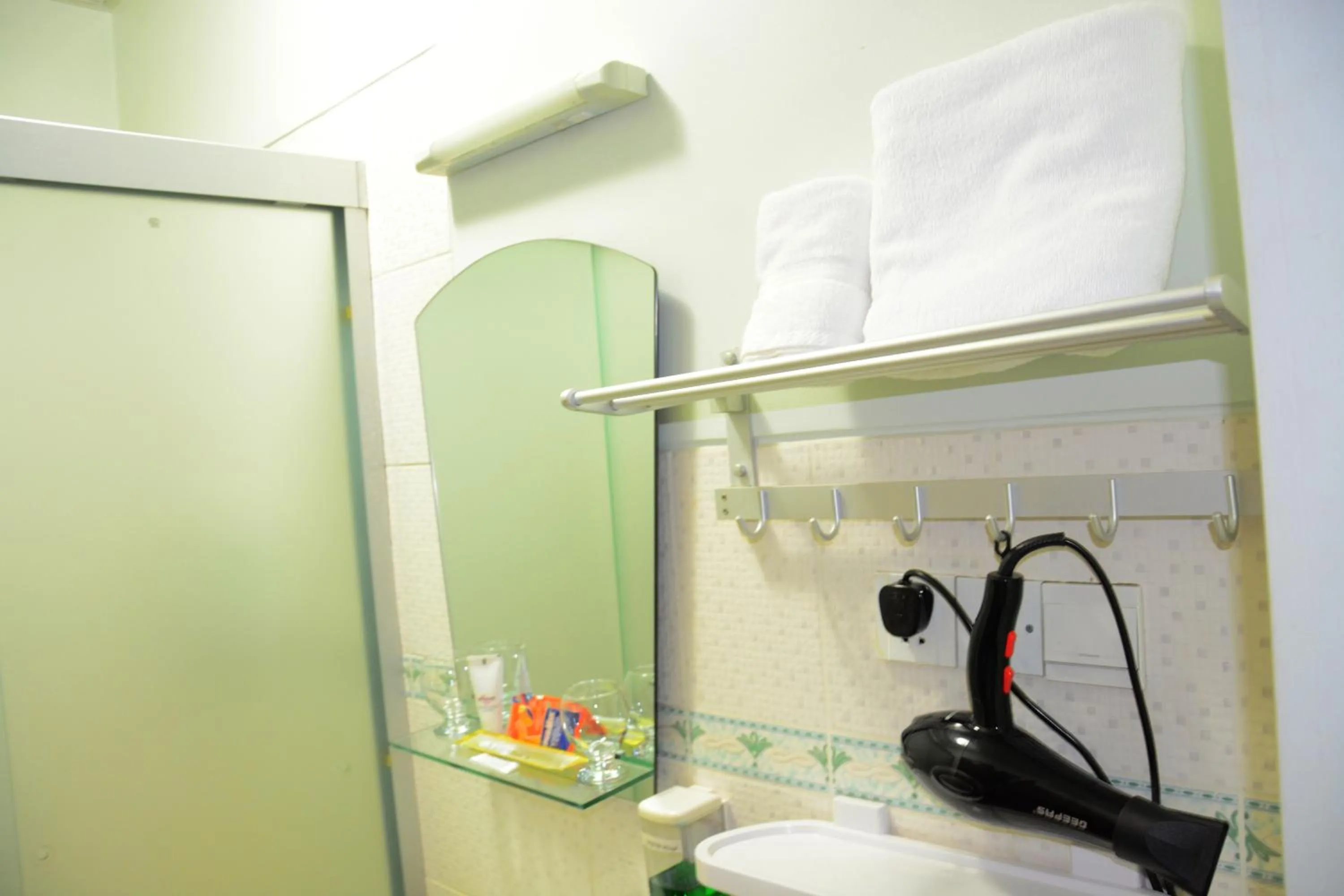 Bathroom in Five to Five Hotel