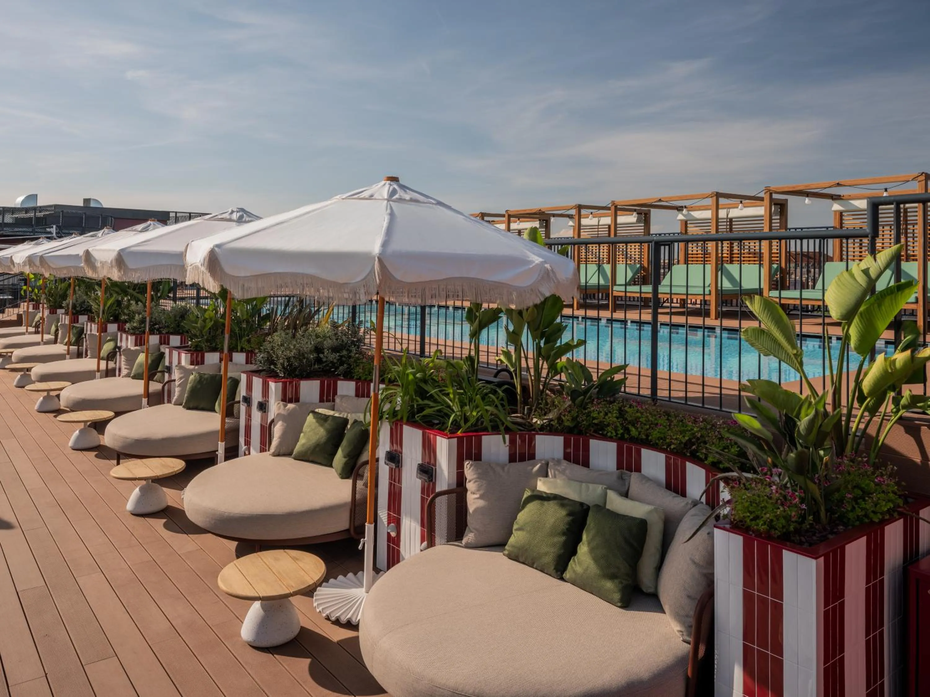 Swimming pool in The Social Hub Rome