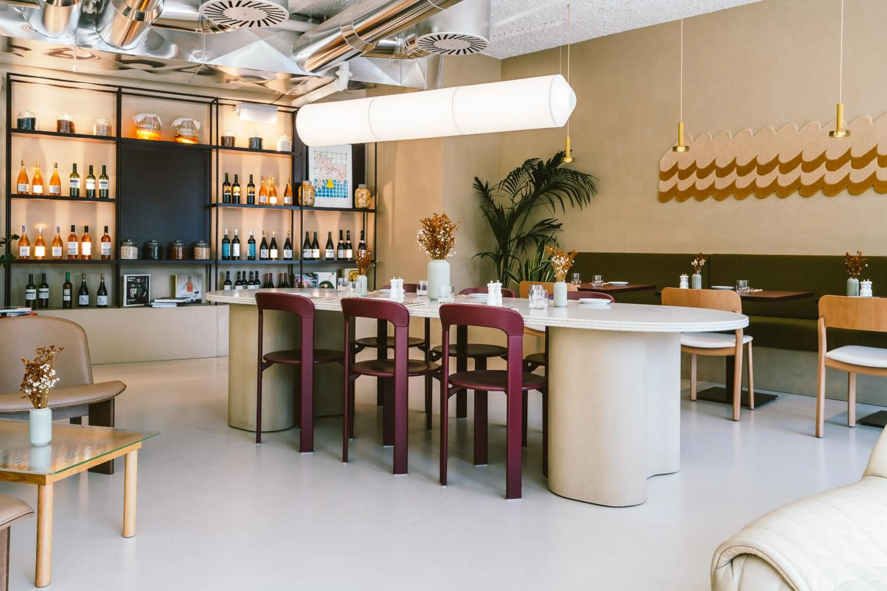 Restaurant/places to eat in The Social Hub Porto