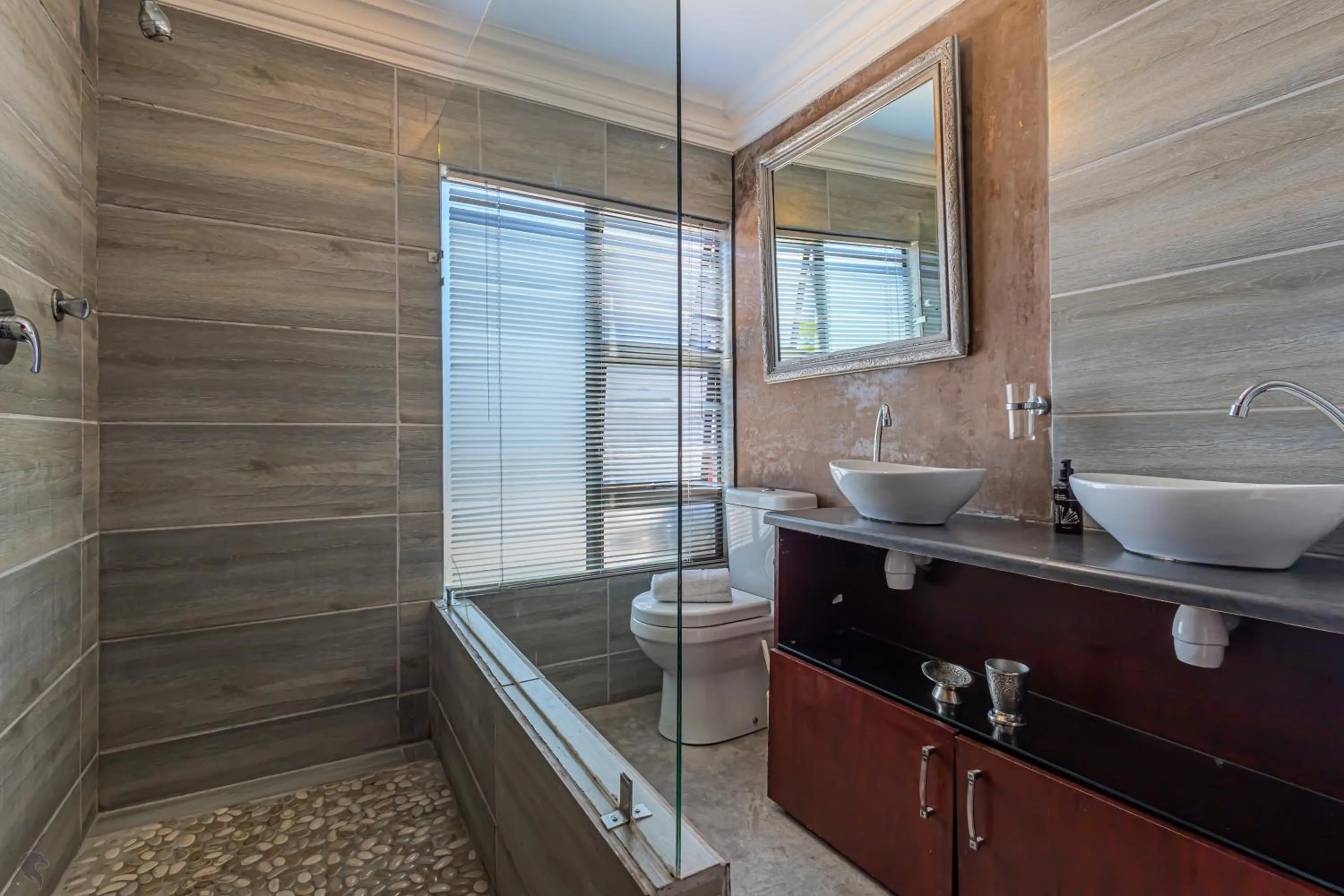 Shower in Holiday Guest House Langebaan