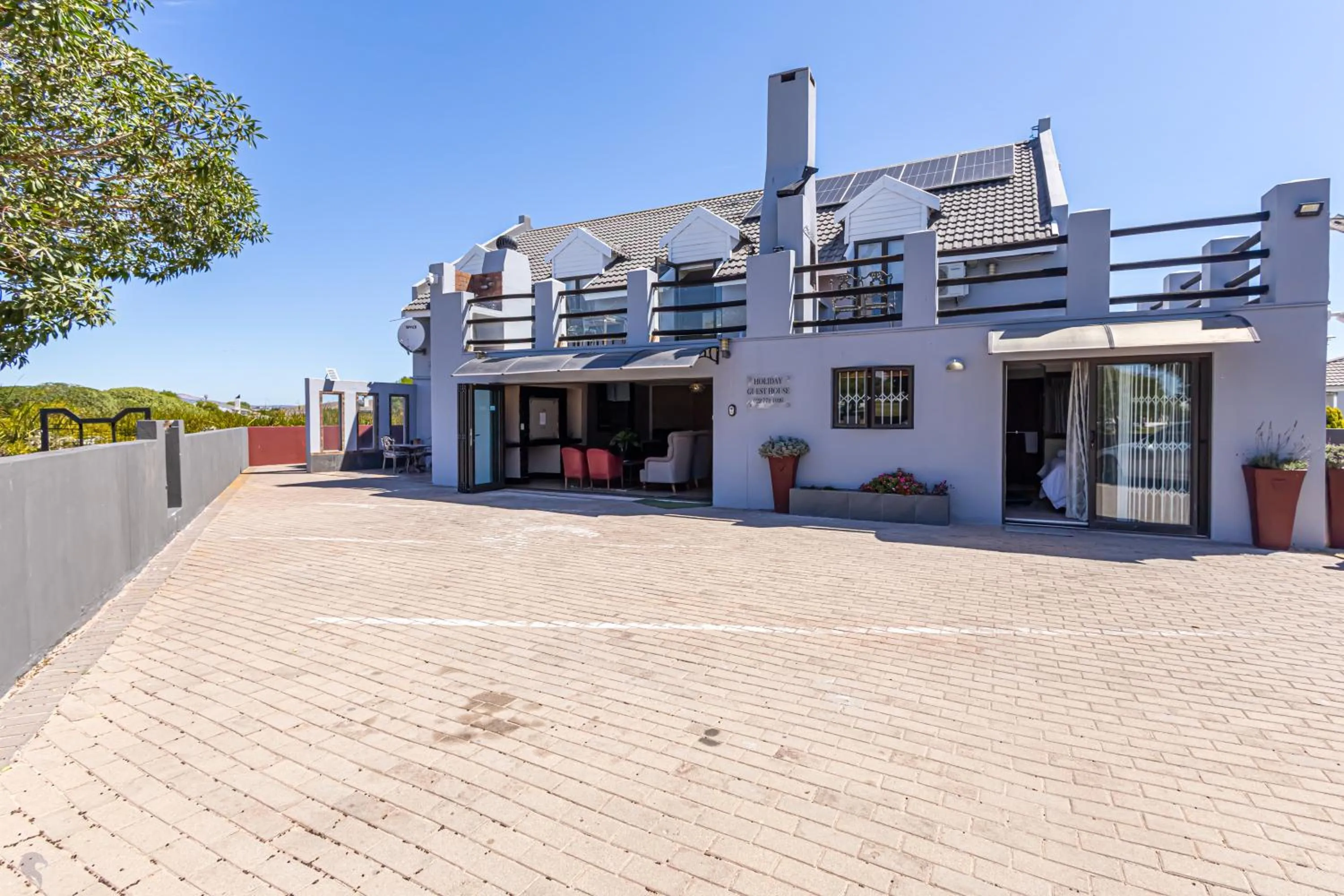 Facade/entrance in Holiday Guest House Langebaan