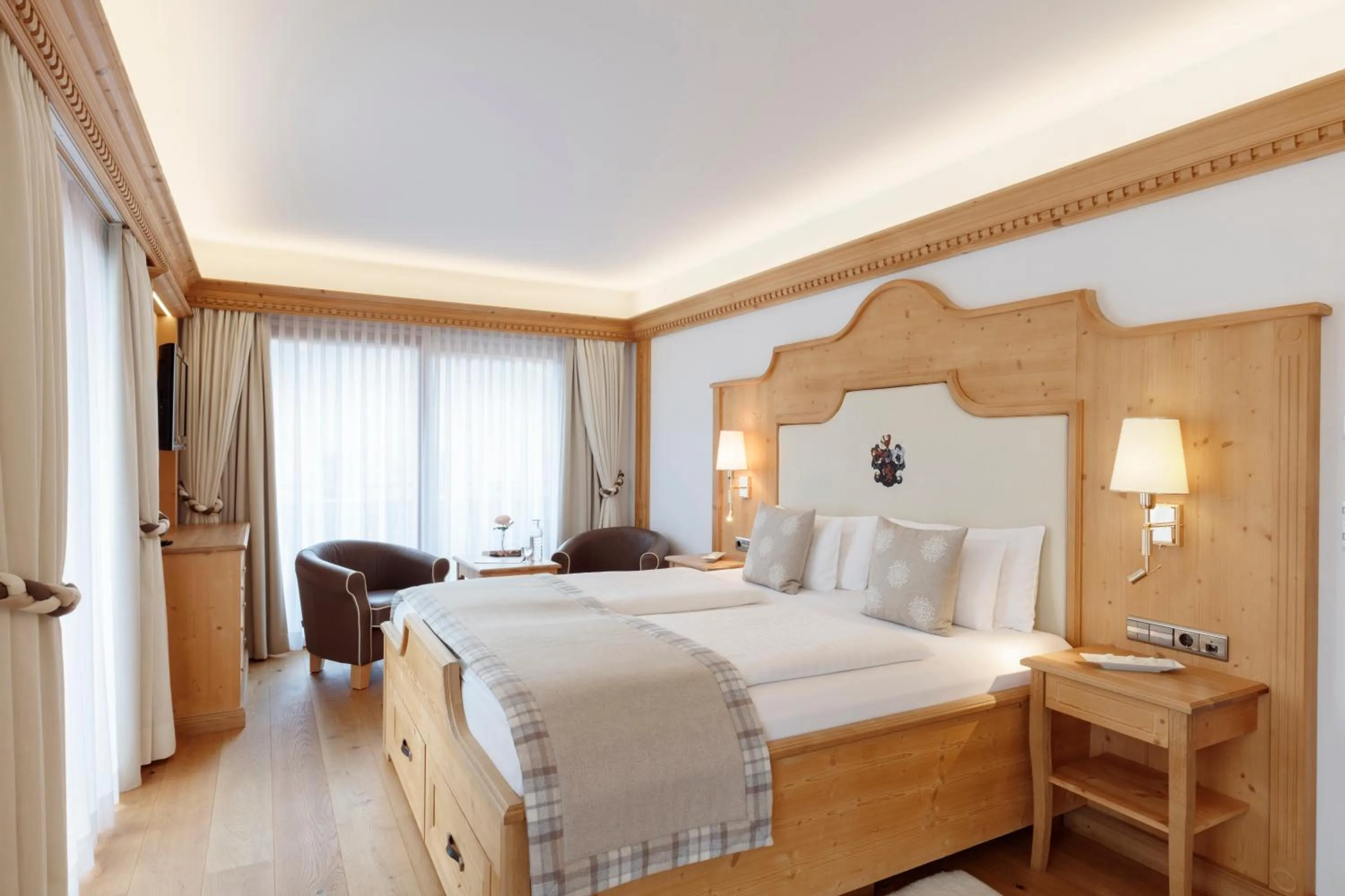 Bedroom, Bed in Burg Hotel Oberlech