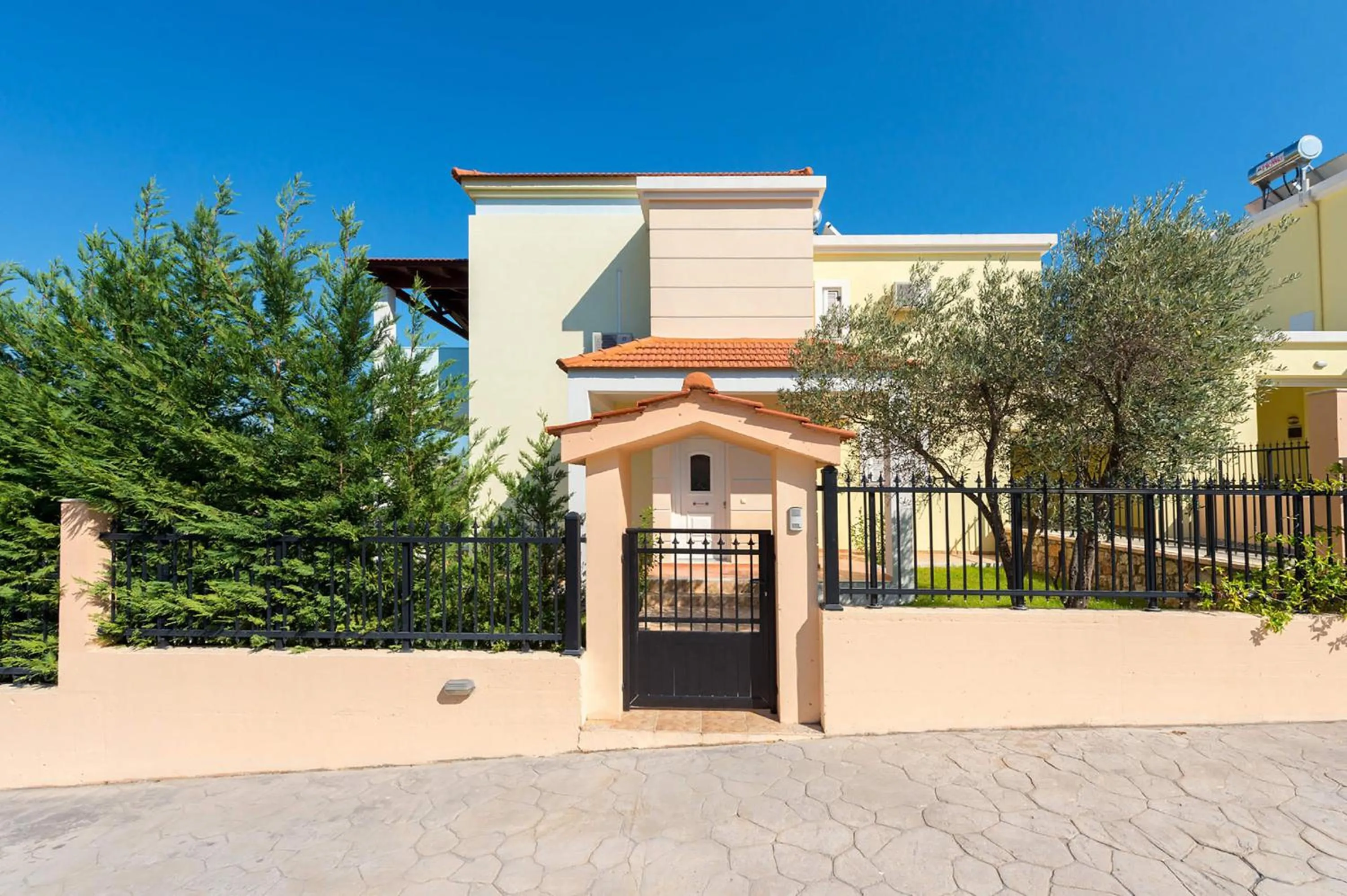 Facade/entrance in Seven Springs Villas