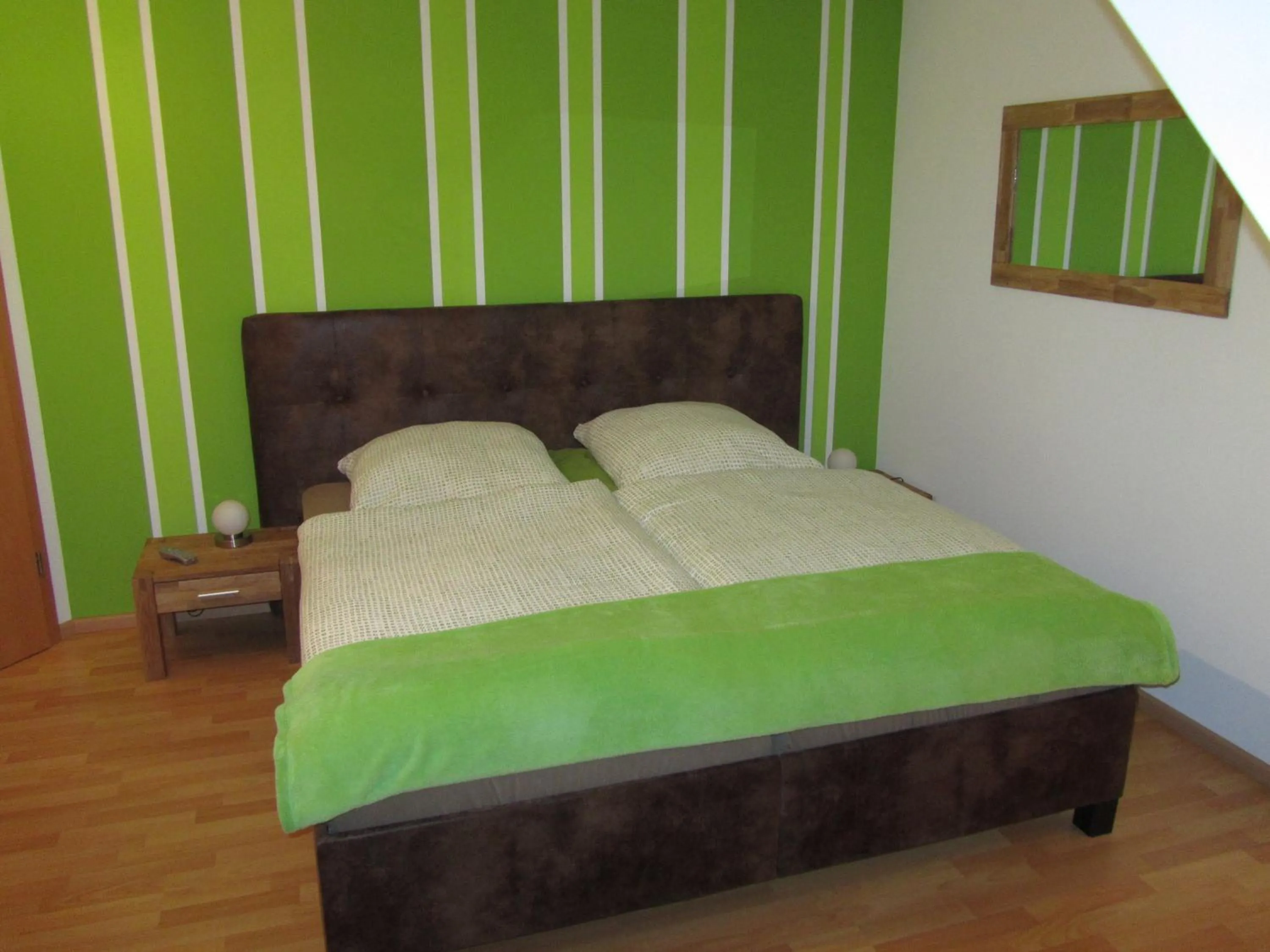 Photo of the whole room, Bed in Ferienwohnung Holt
