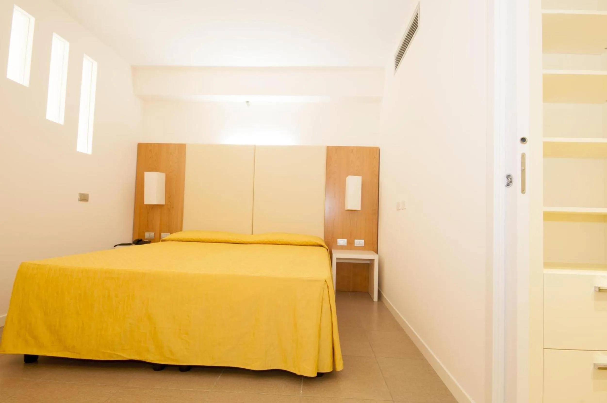 Bedroom, Bed in Eurocongressi Hotel