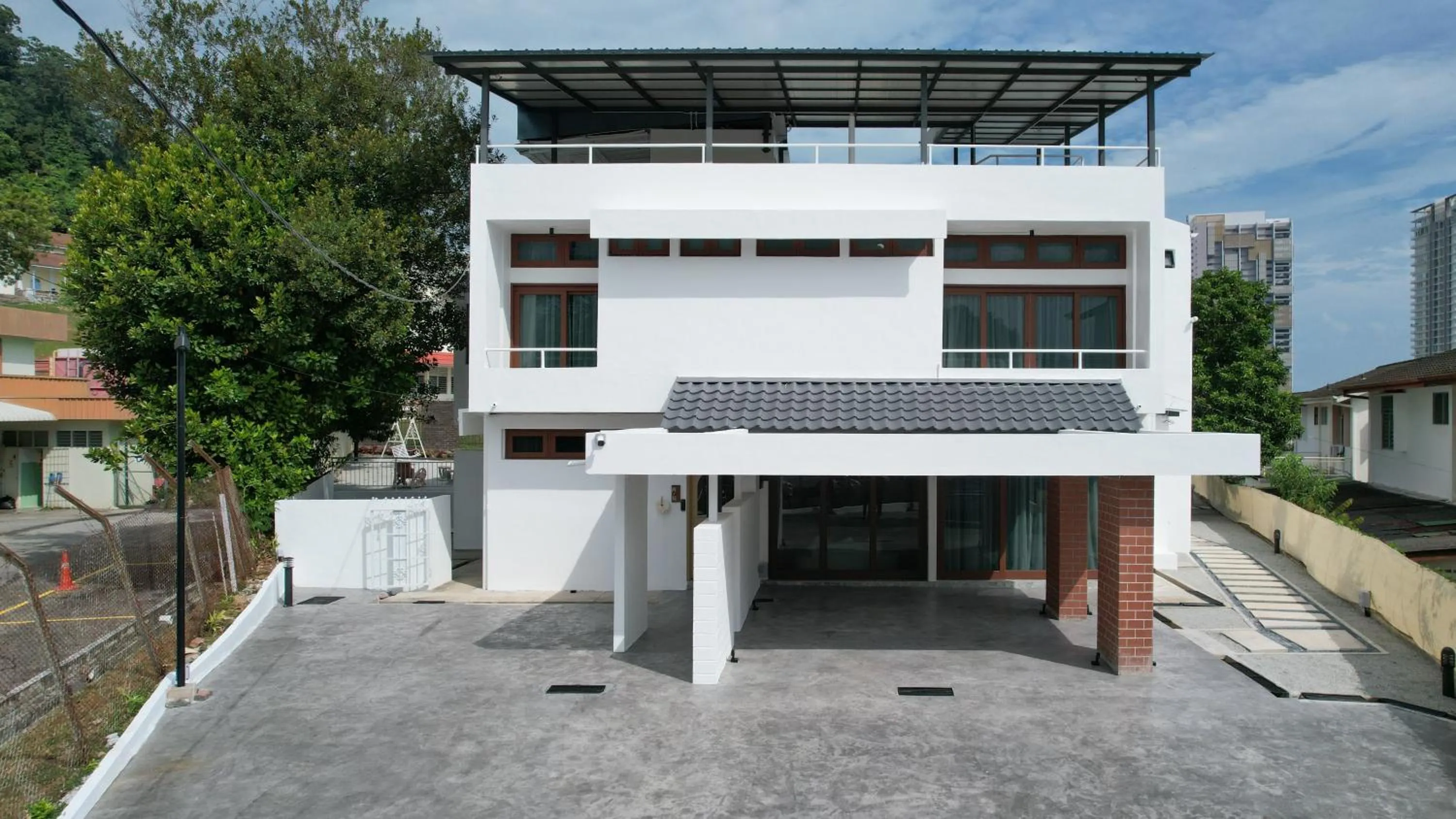 Property building in Simple Sanctuary Tanjung Tokong