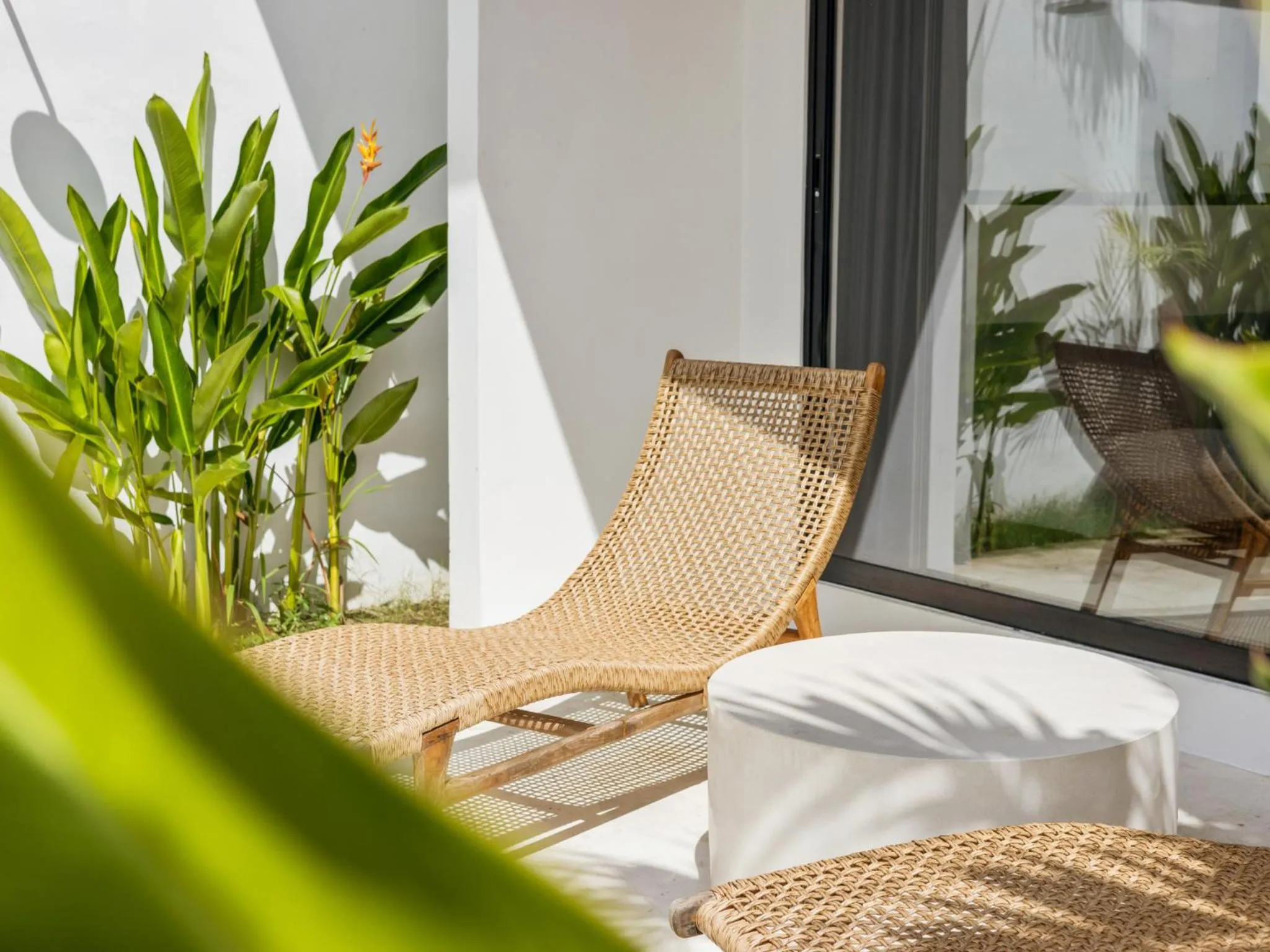 White Residence - Art & Boutique Villas