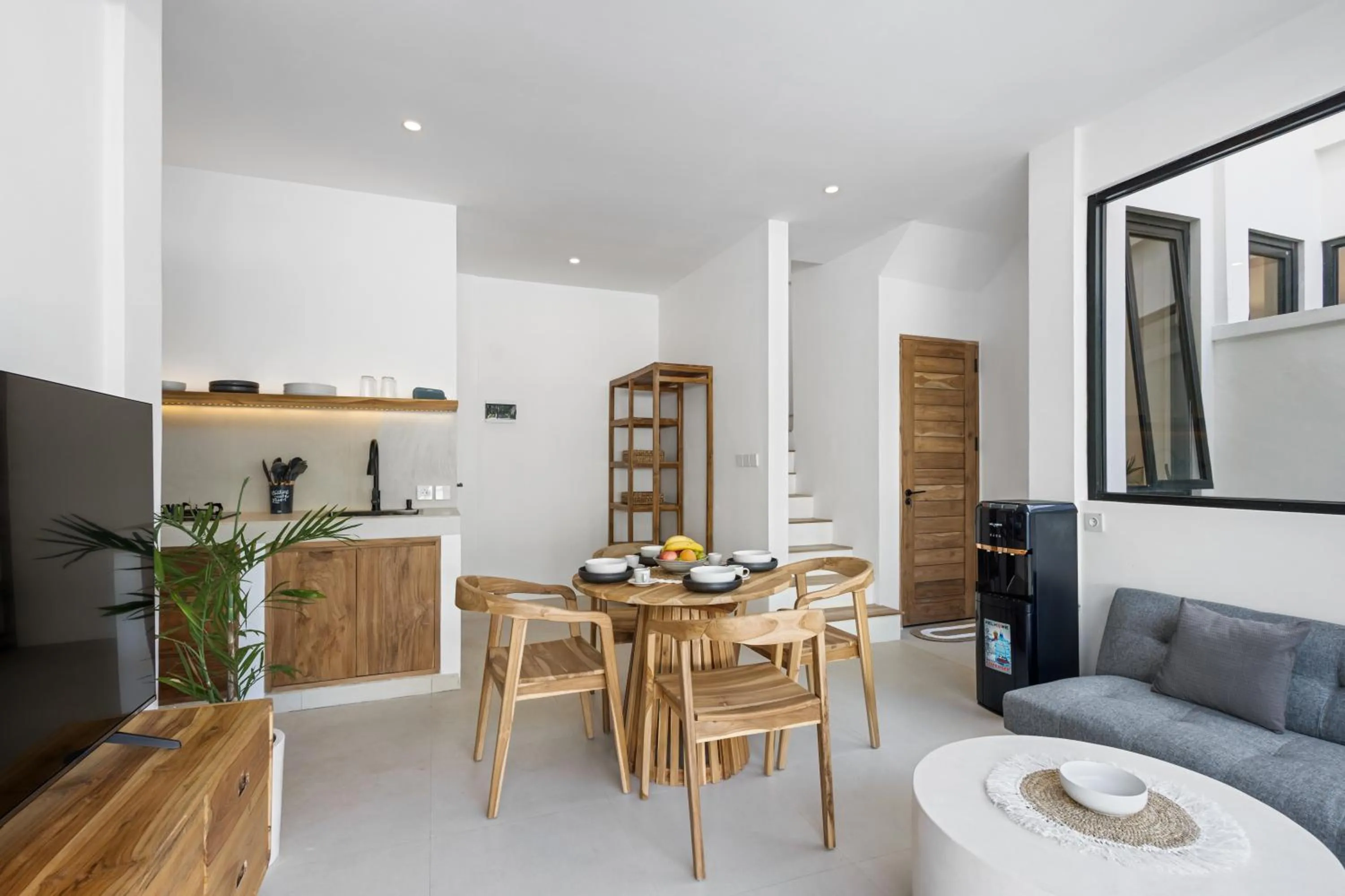 White Residence - Art & Boutique Villas