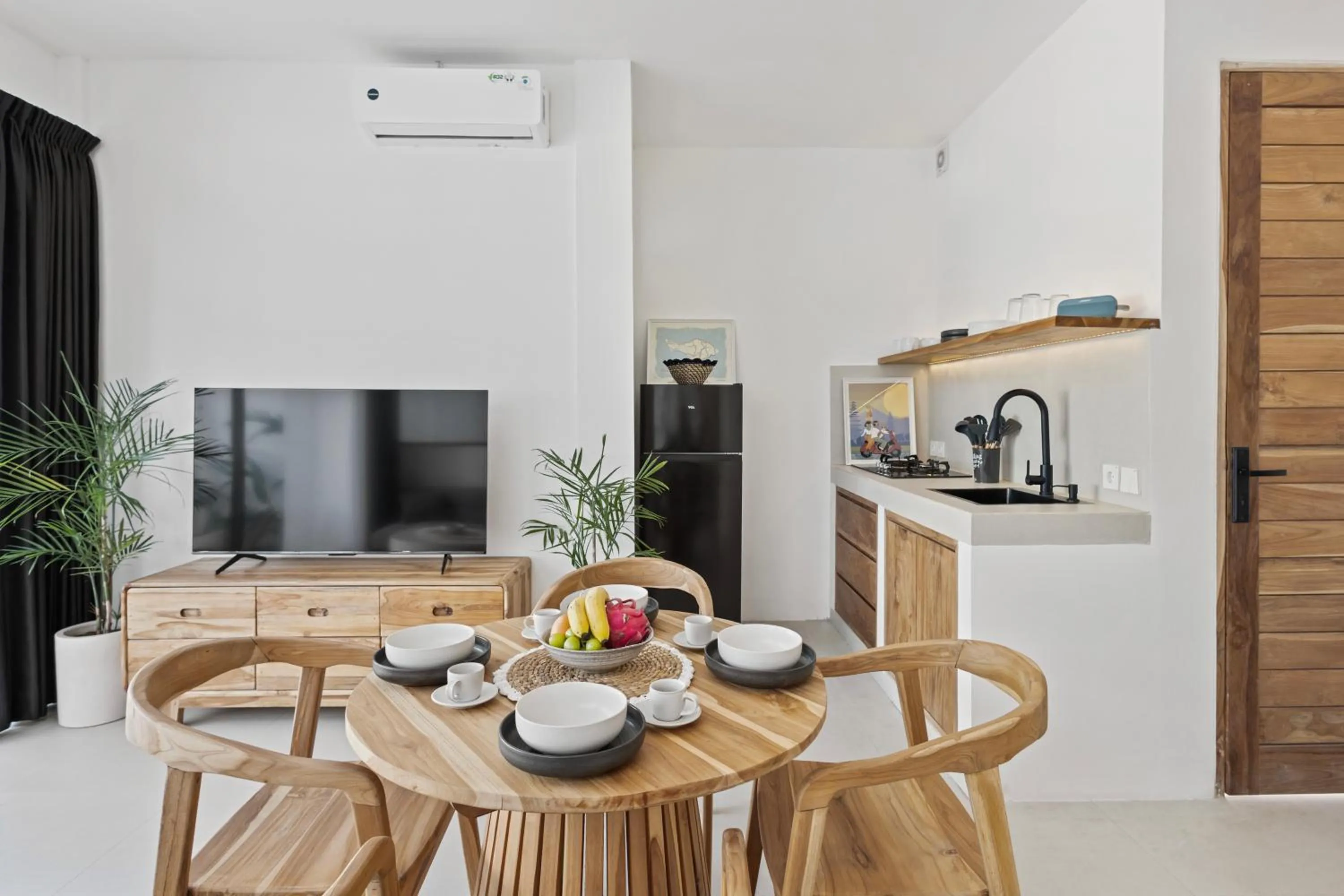 White Residence - Art & Boutique Villas