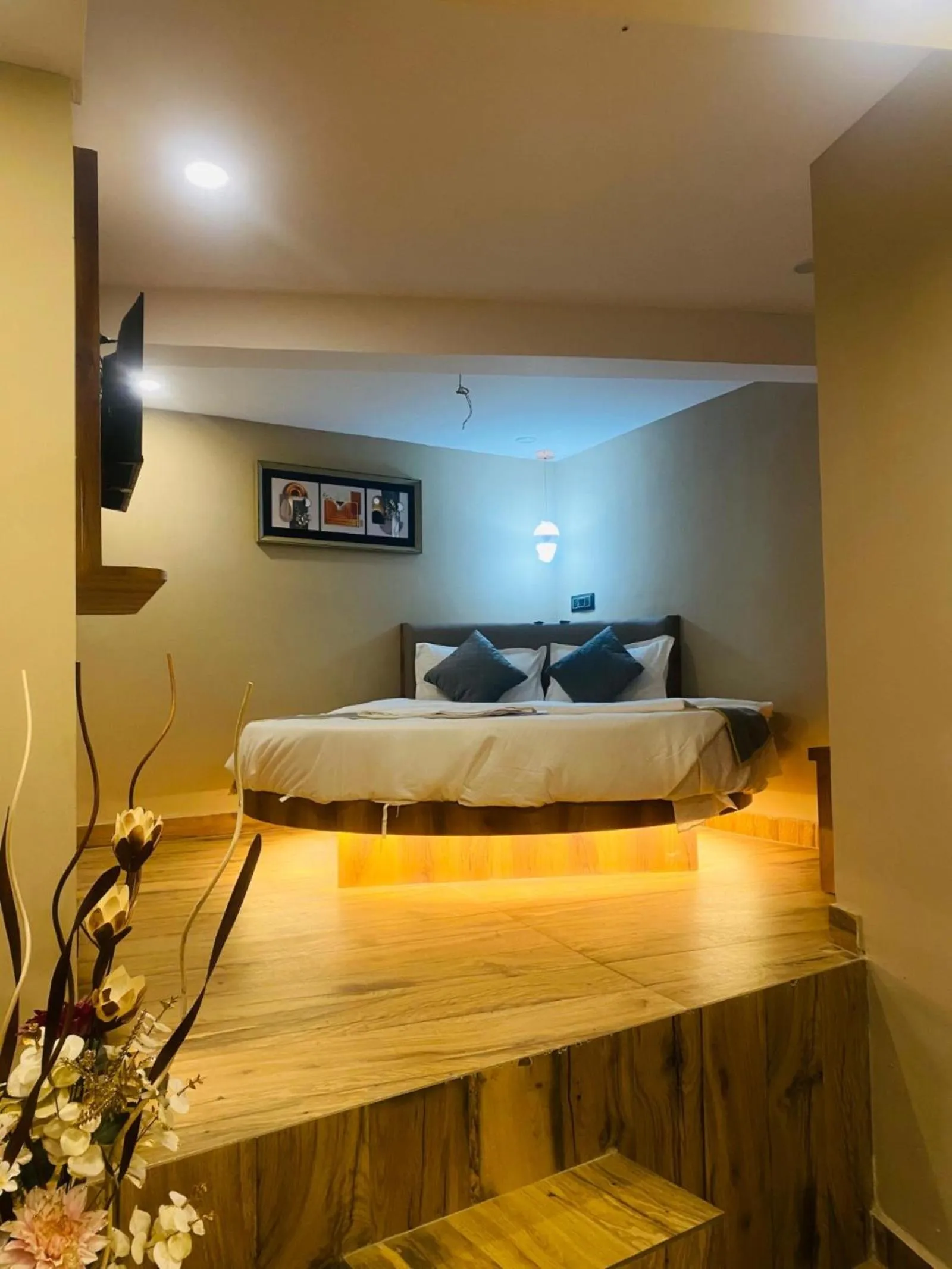 Bed in Hotel Zara International