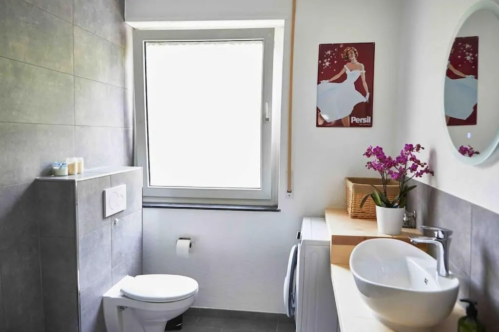 Large 2BR Apart up to 5 ppl, Work&Long Stay, BASF with Strong Wifi