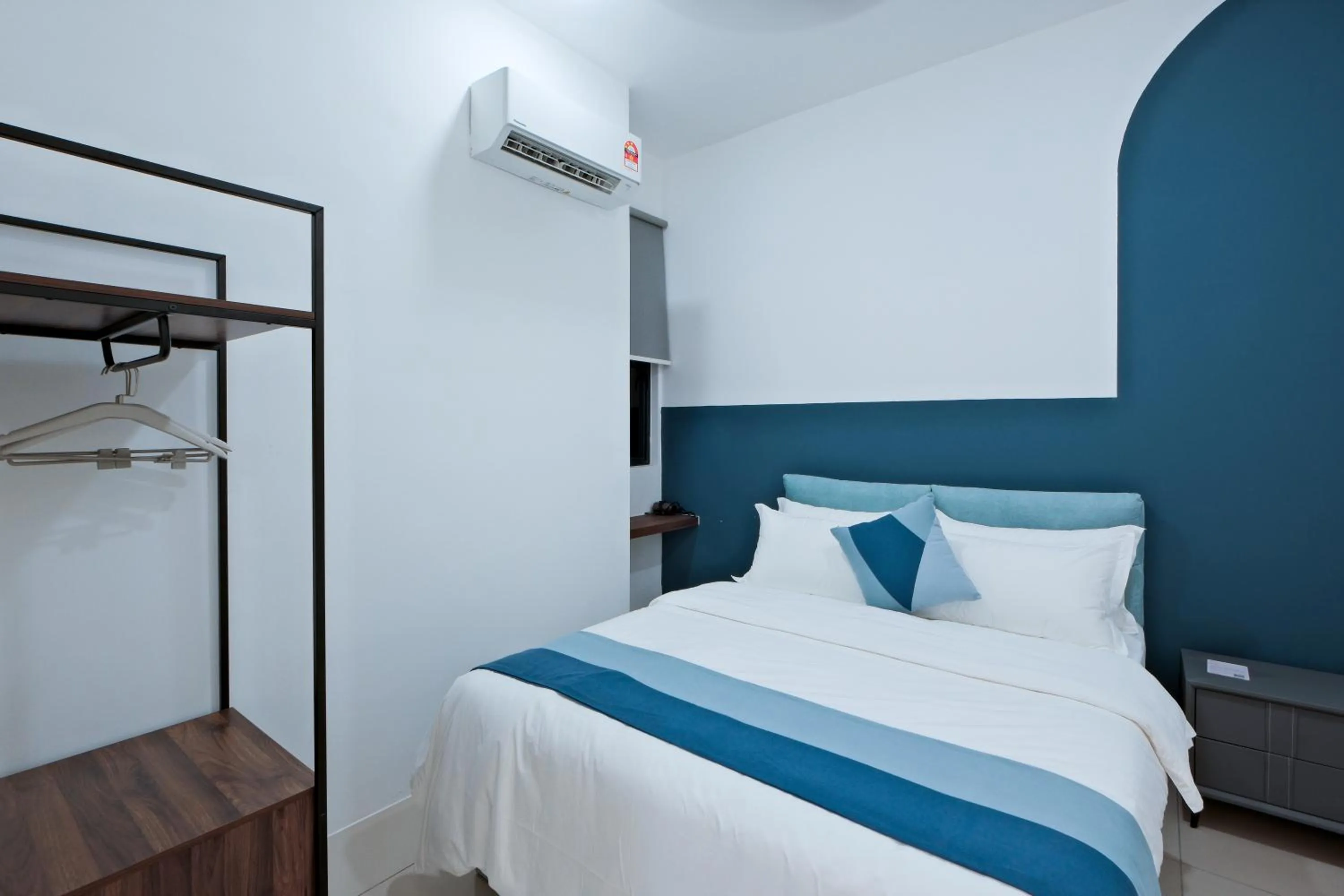 Photo of the whole room, Bed in G Residence Sky Suite