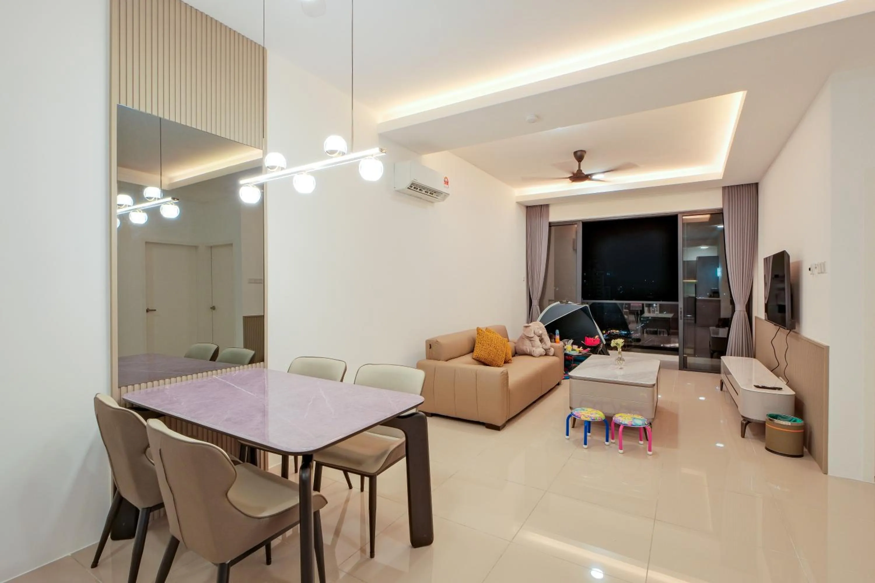 TV and multimedia in G Residence Sky Suite