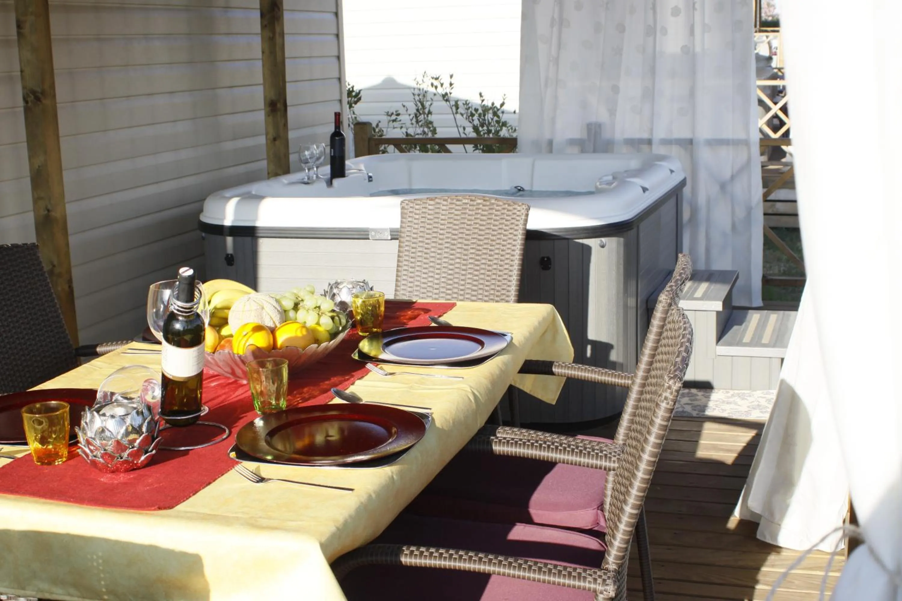 Hot Tub in Mobile Homes Relax Park Umag