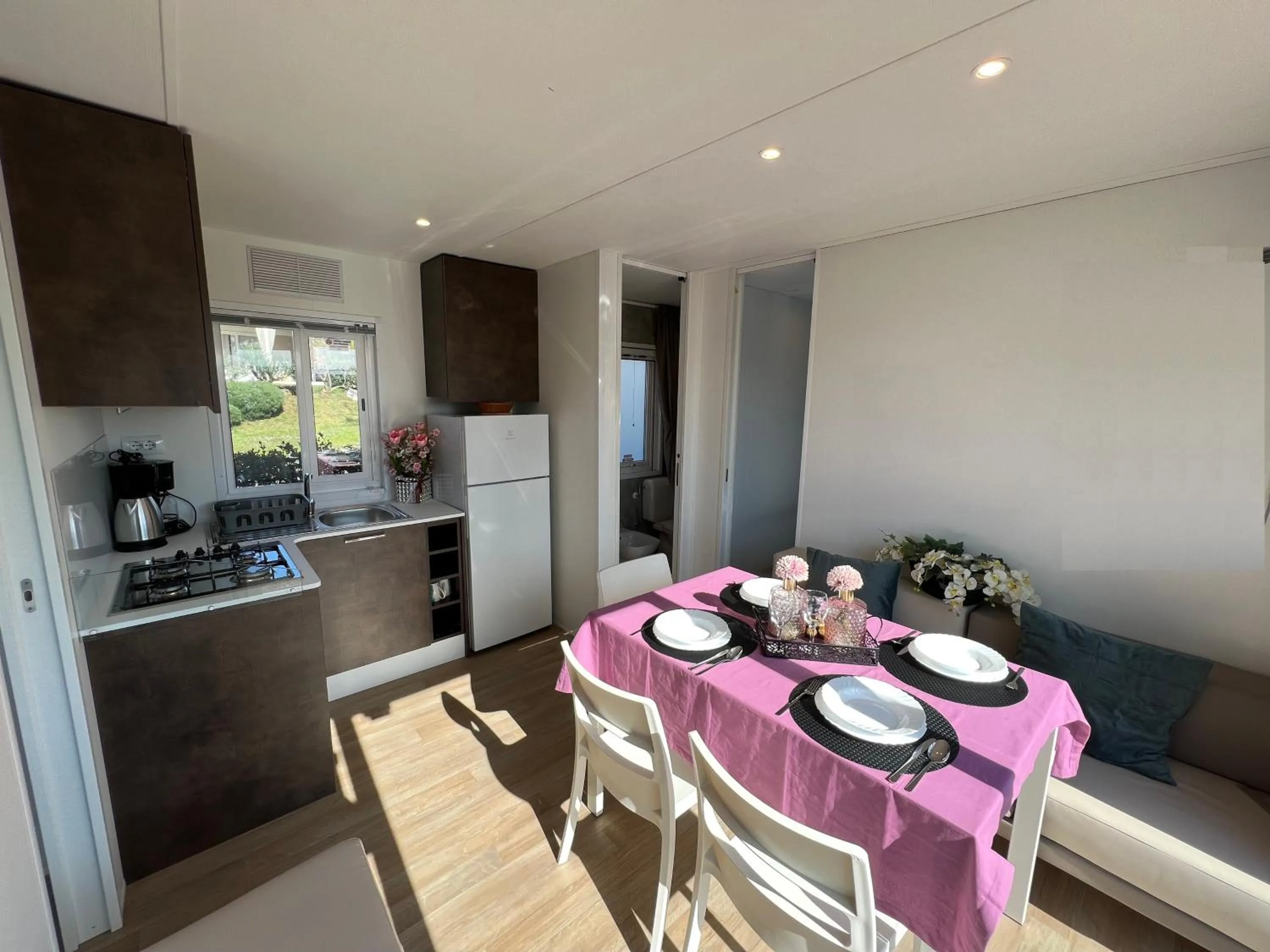 Dining area in Mobile Homes Relax Park Umag