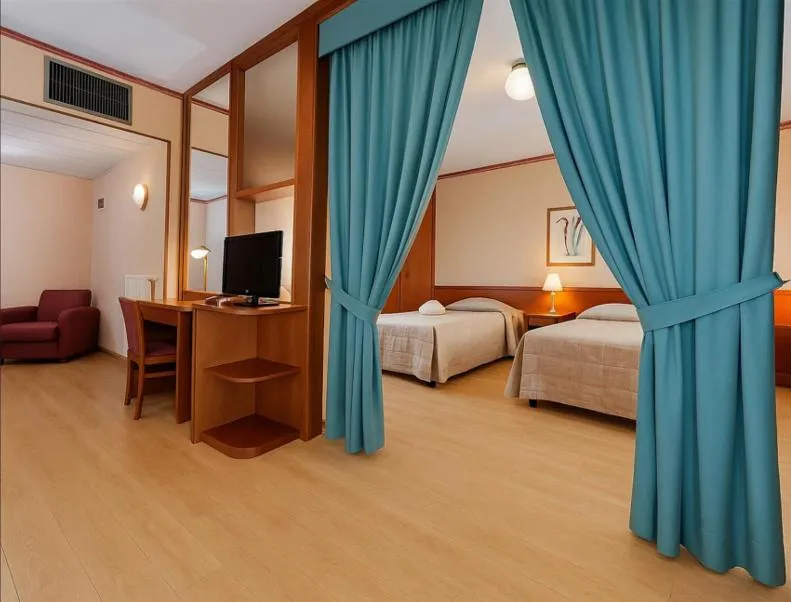 Bedroom, Bed in Hotel Savoia Thermae & SPA