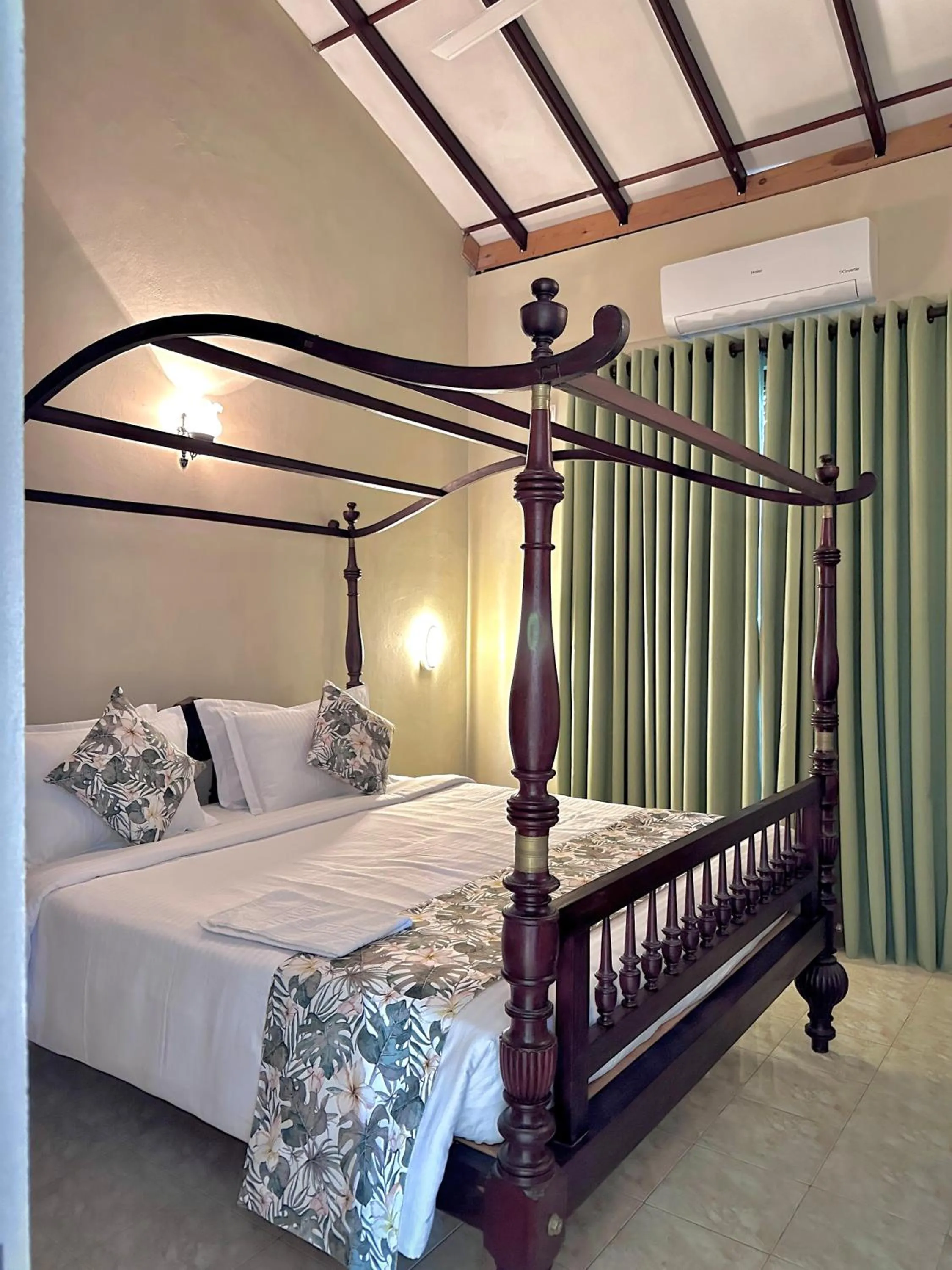 Bed in The Vitamin Sea