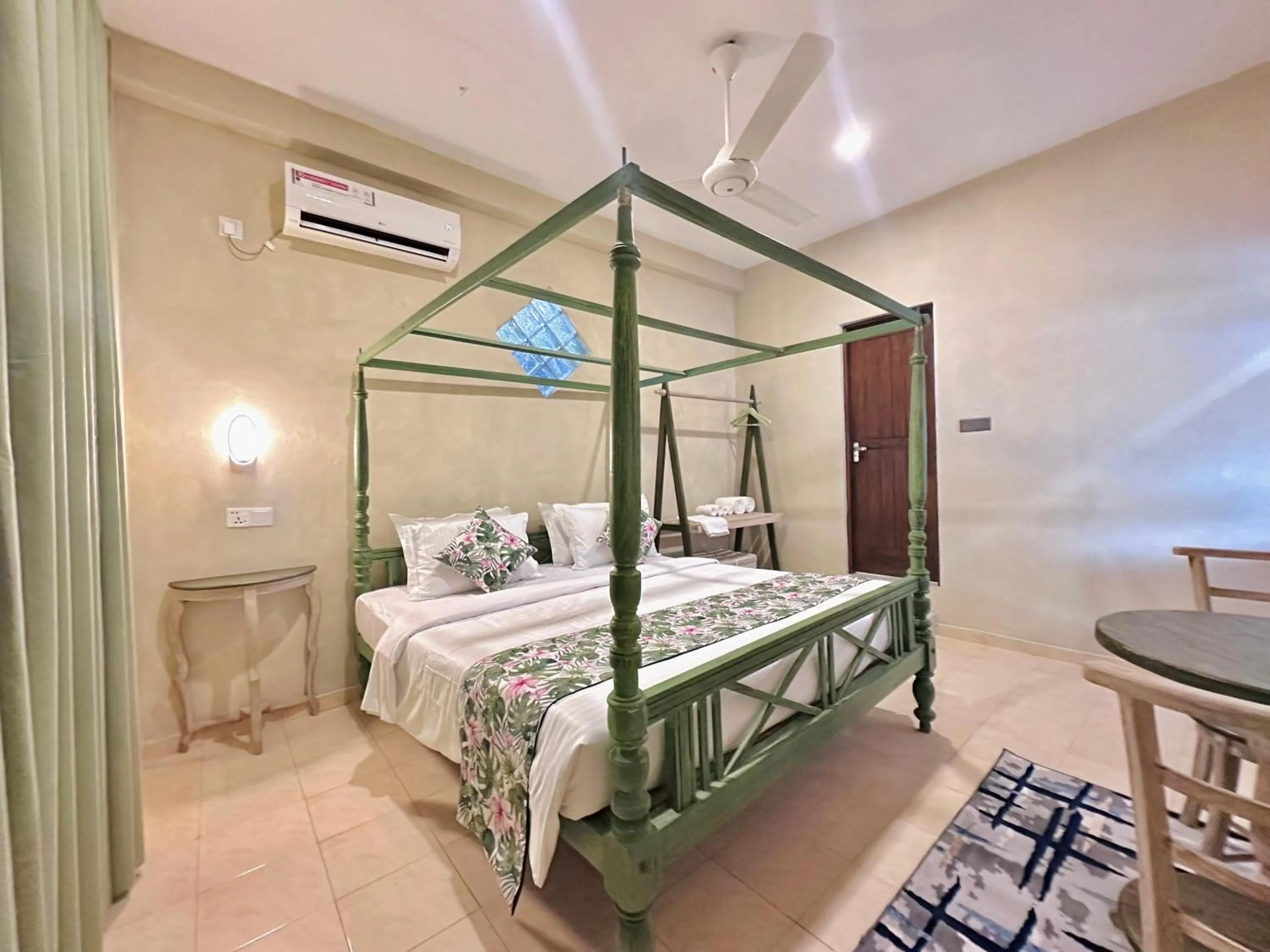 Bed in The Vitamin Sea