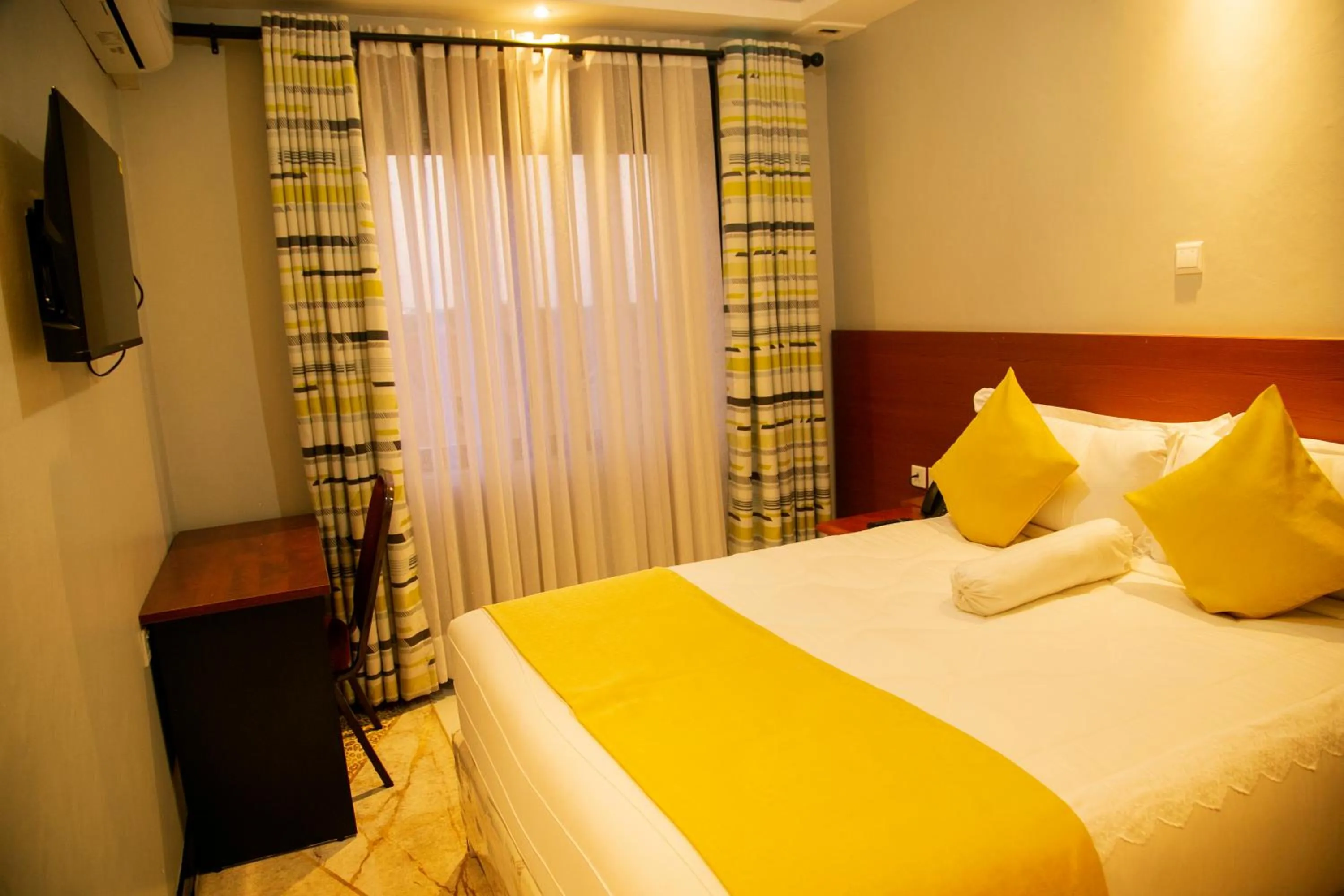 Photo of the whole room, Bed in Kaloni Hotels