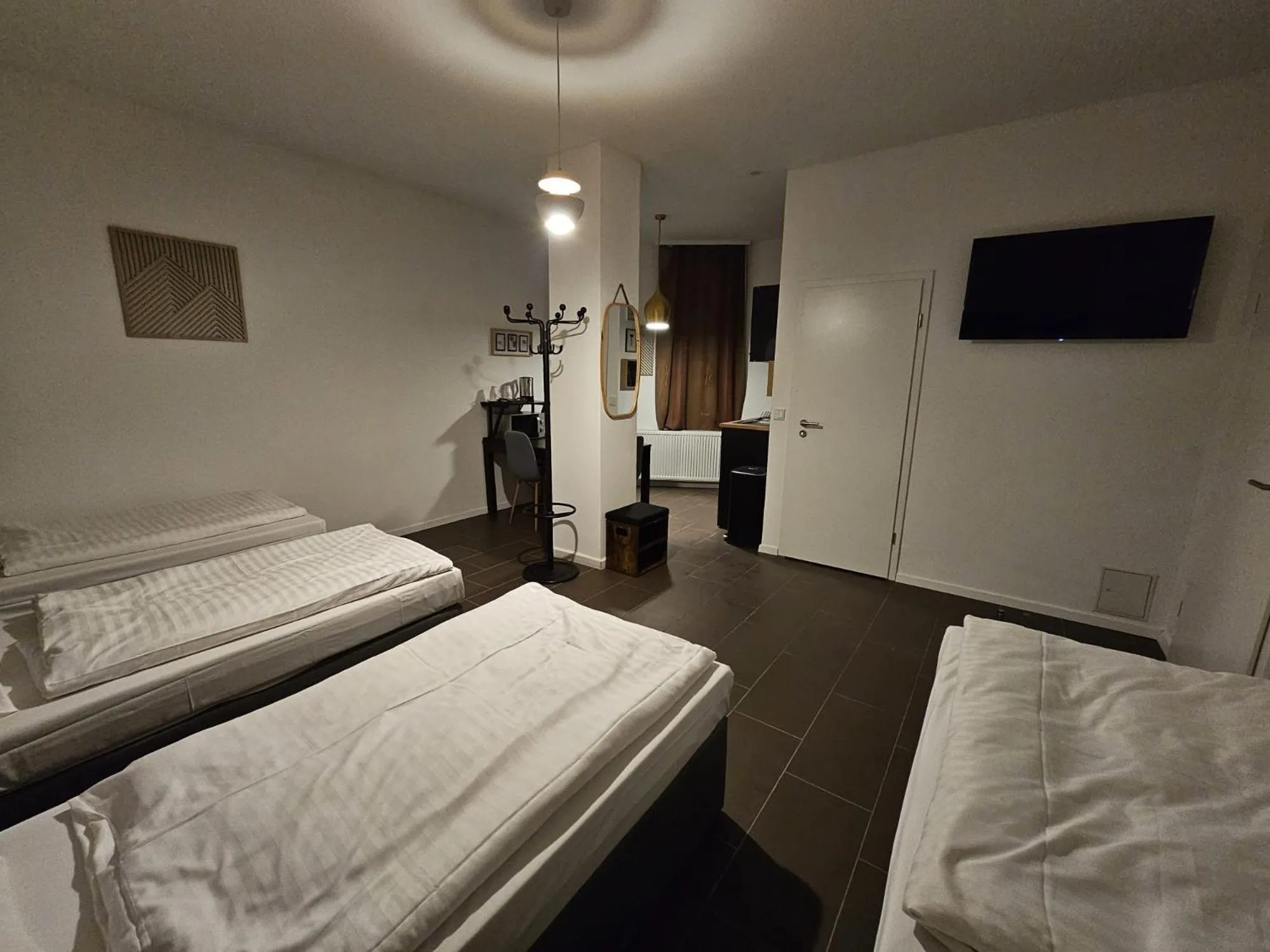 Photo of the whole room, Bed in ApartHotel Slumber 24h Self Check in