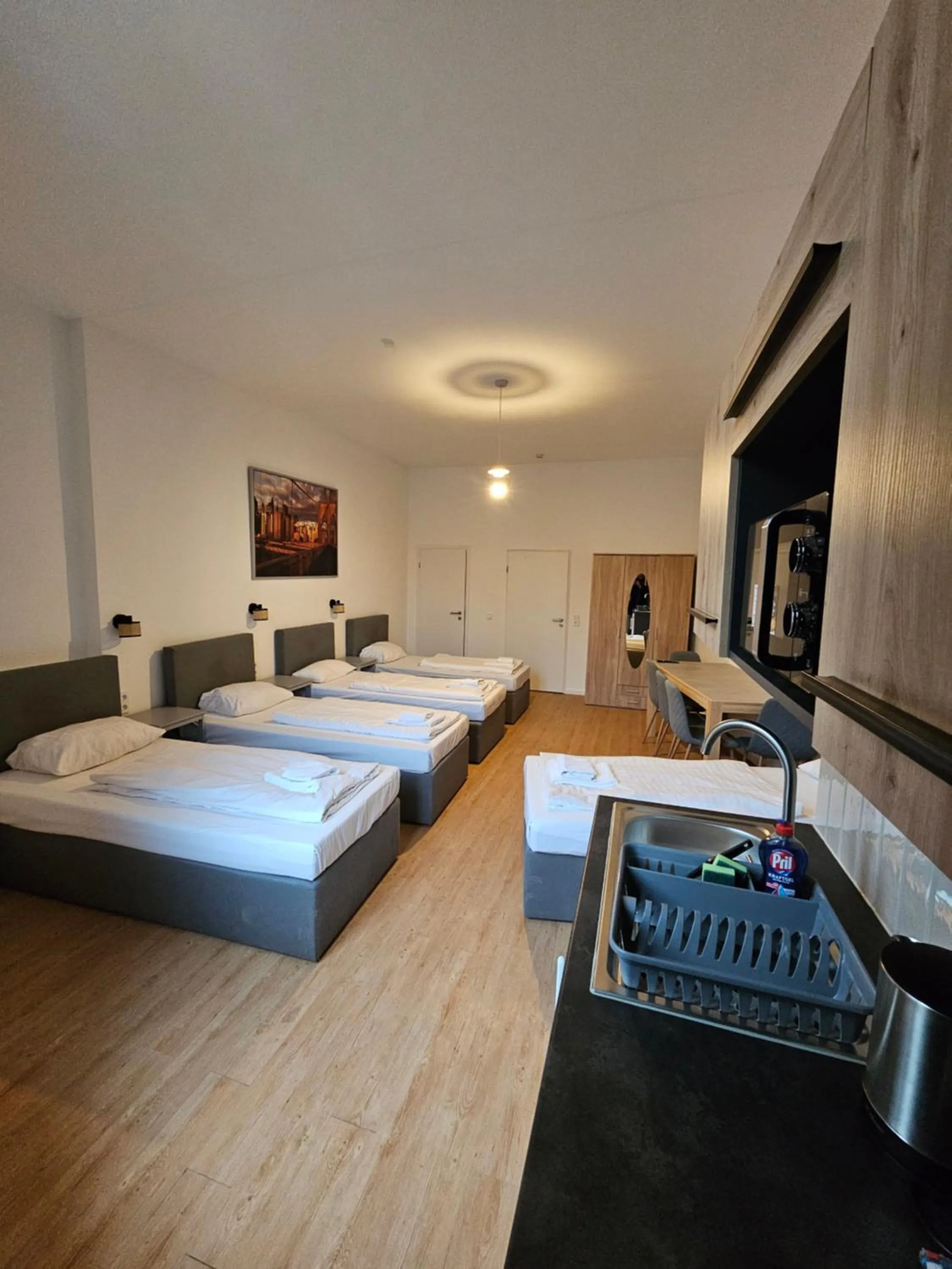 Bed in ApartHotel Slumber 24h Self Check in