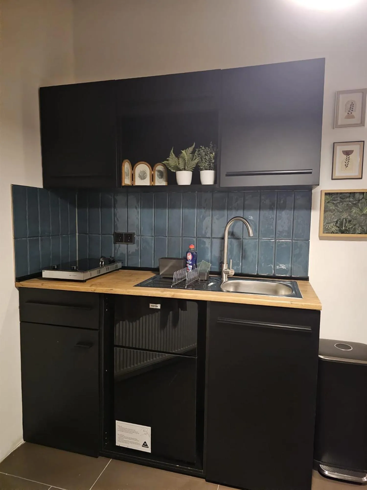 Kitchen or kitchenette in ApartHotel Slumber 24h Self Check in