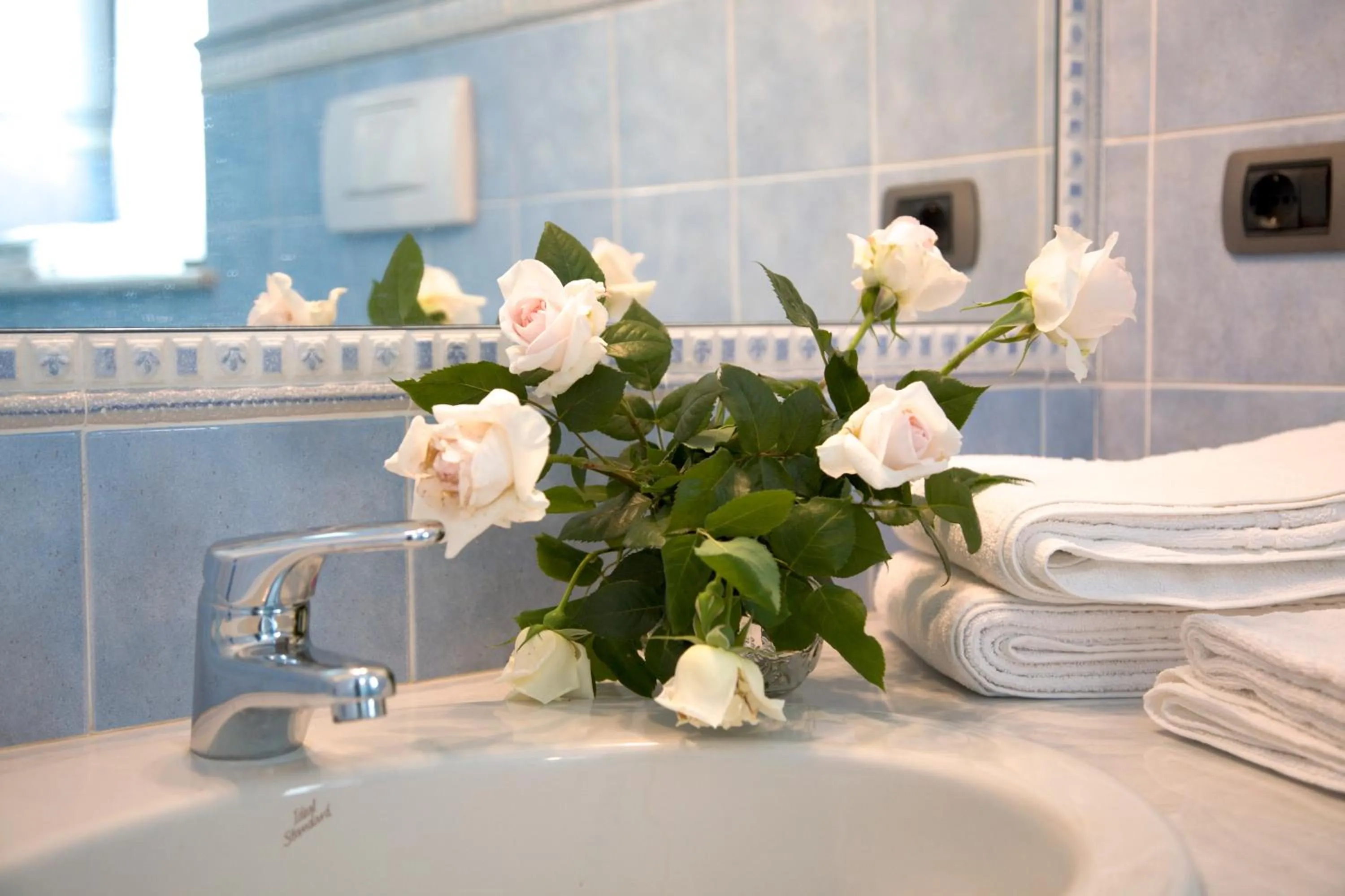 Bathroom in Velia Mare