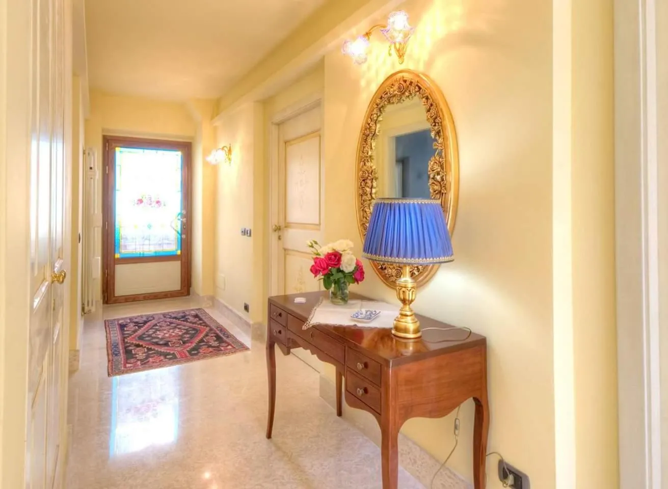 Lobby or reception in Velia Mare